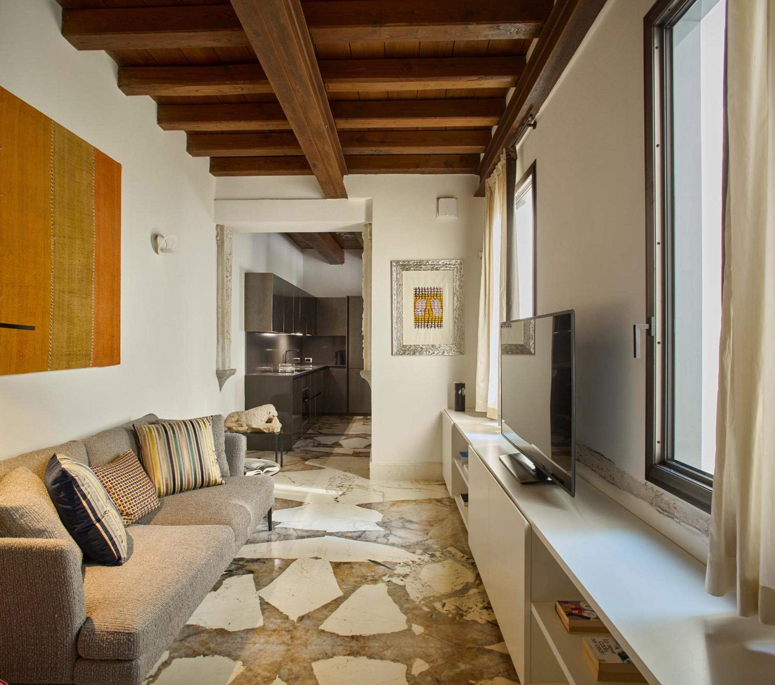 Superior Apartment