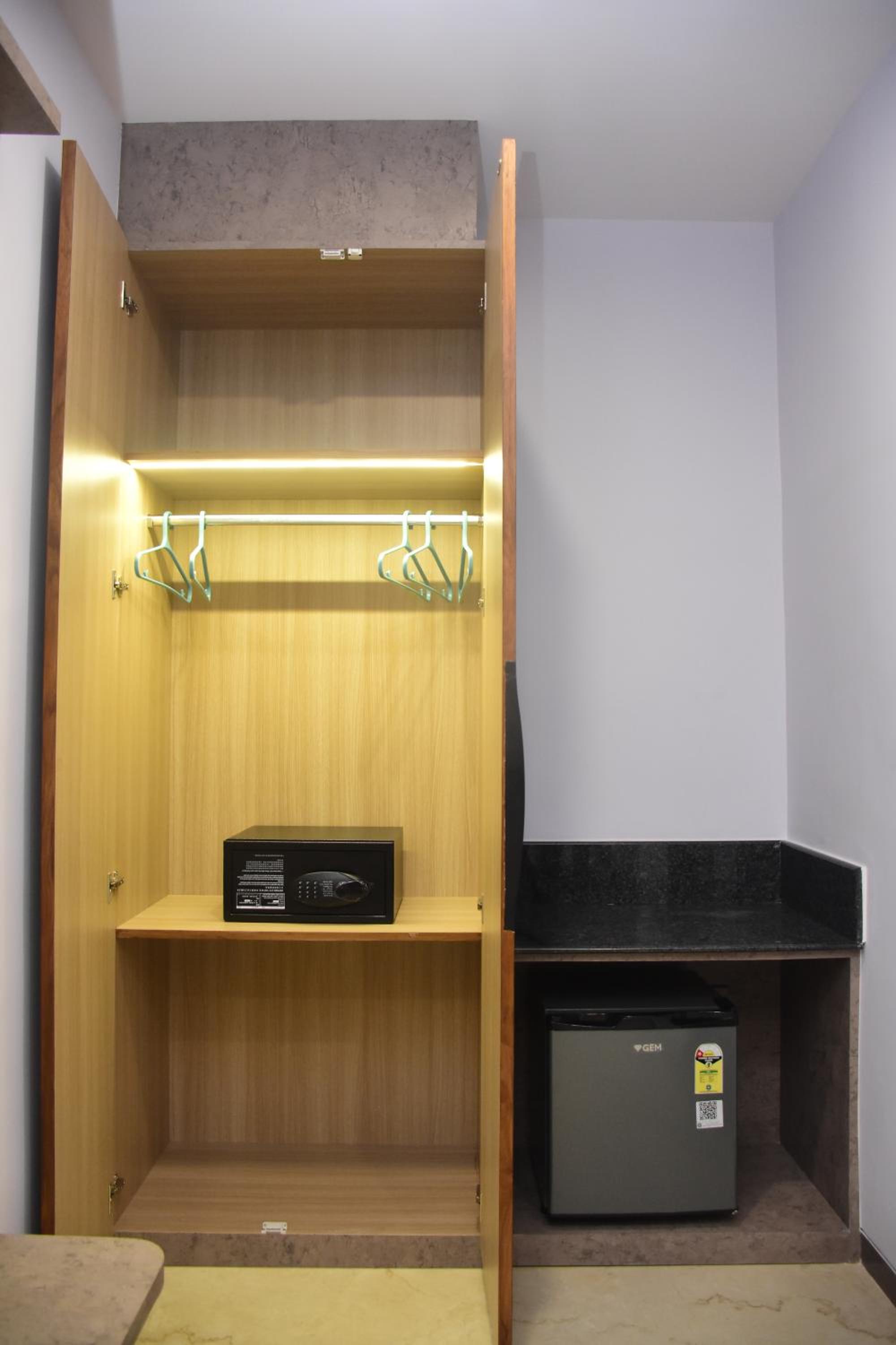Deluxe Family Suite photo 3