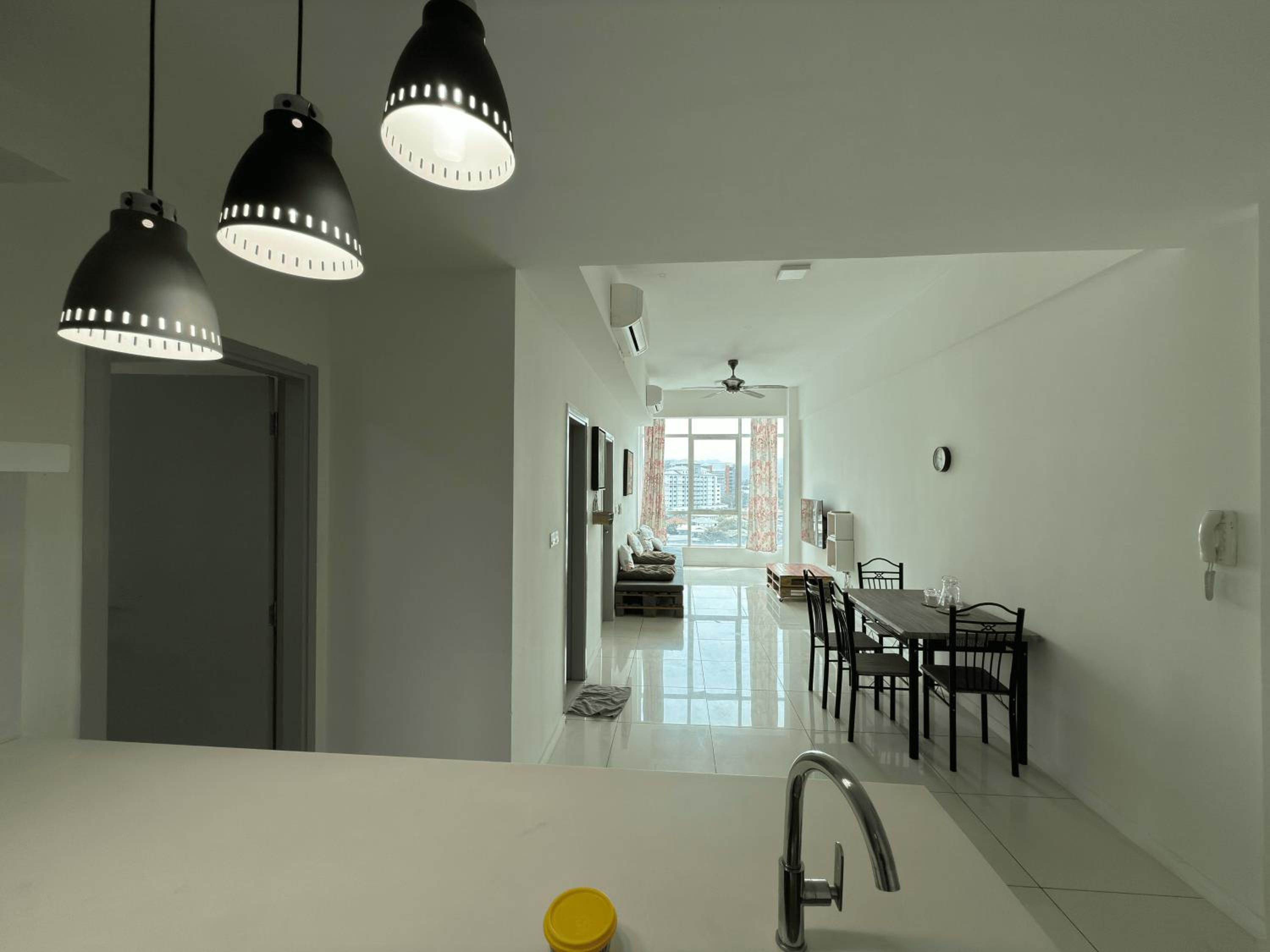 Two-Bedroom Deluxe Apartment - Photo 9