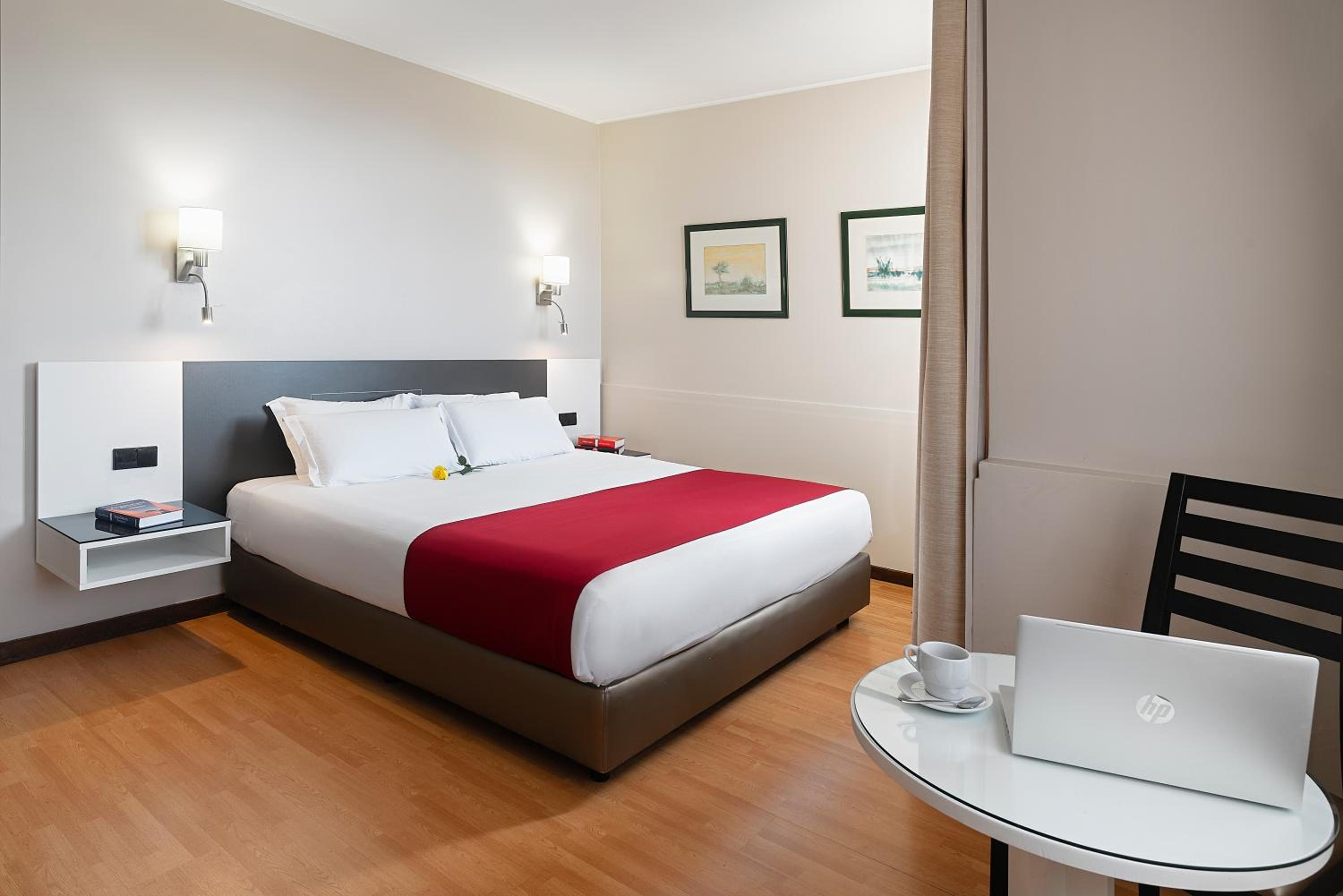 Double Room - Photo 2