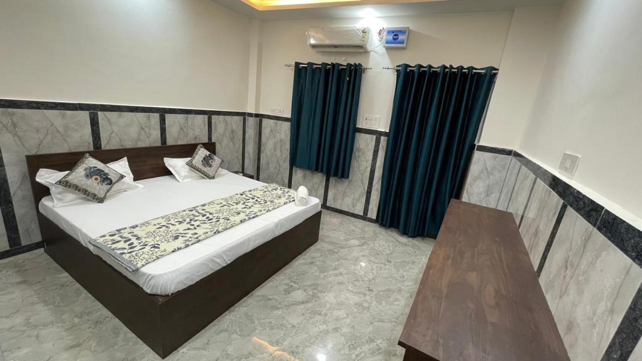 Double Or Twin Room photo 3