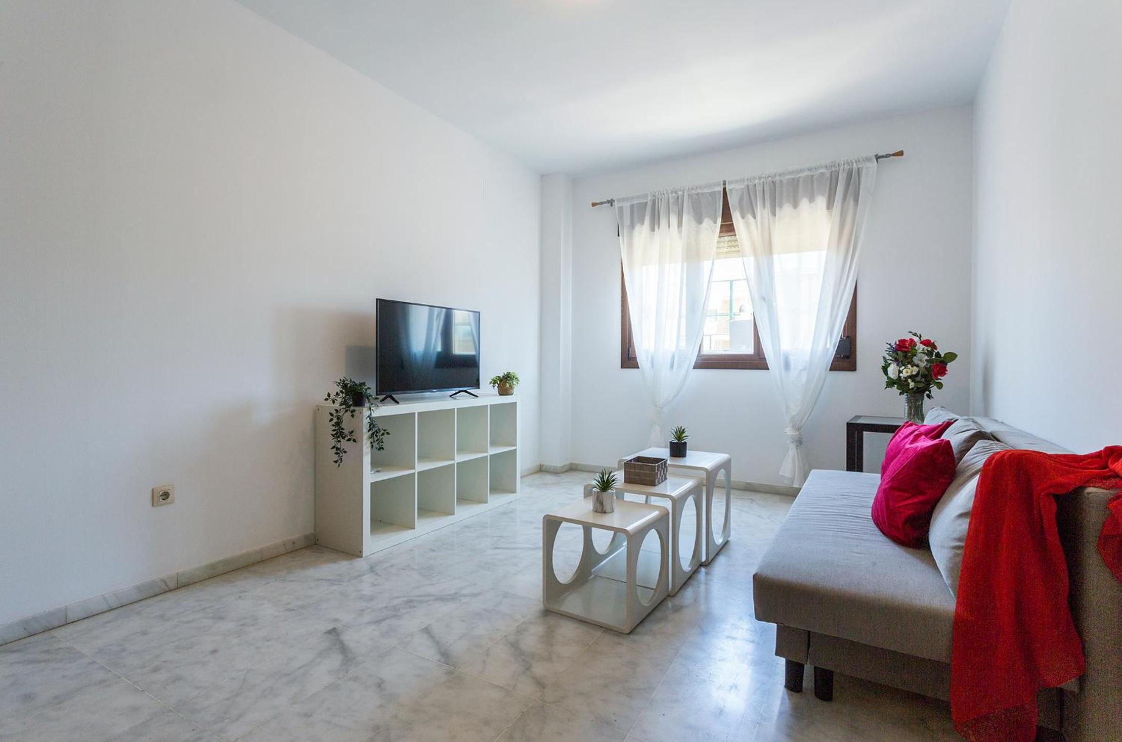 One-Bedroom Apartment photo 2