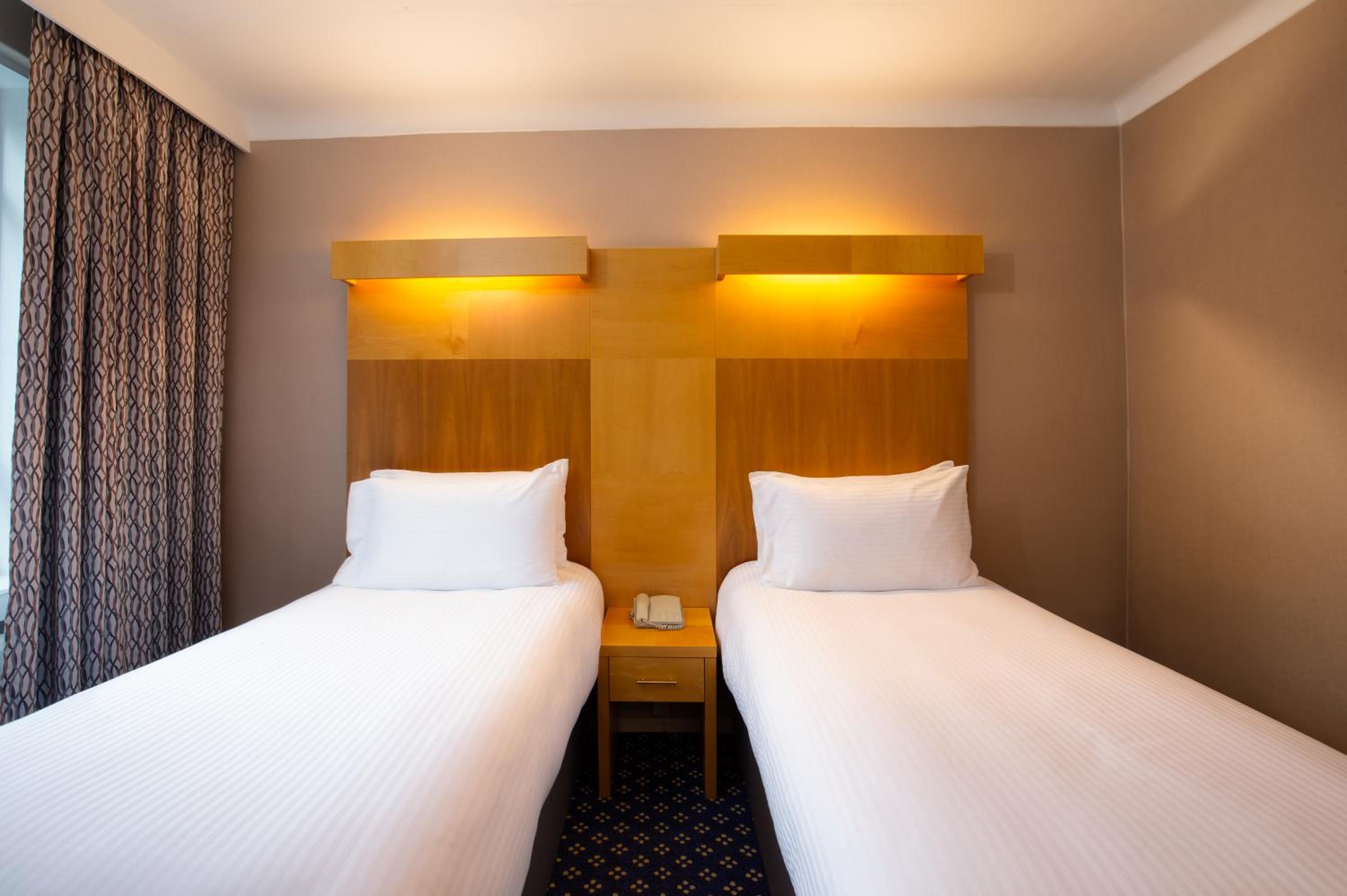 Standard Twin Room Park View photo 2