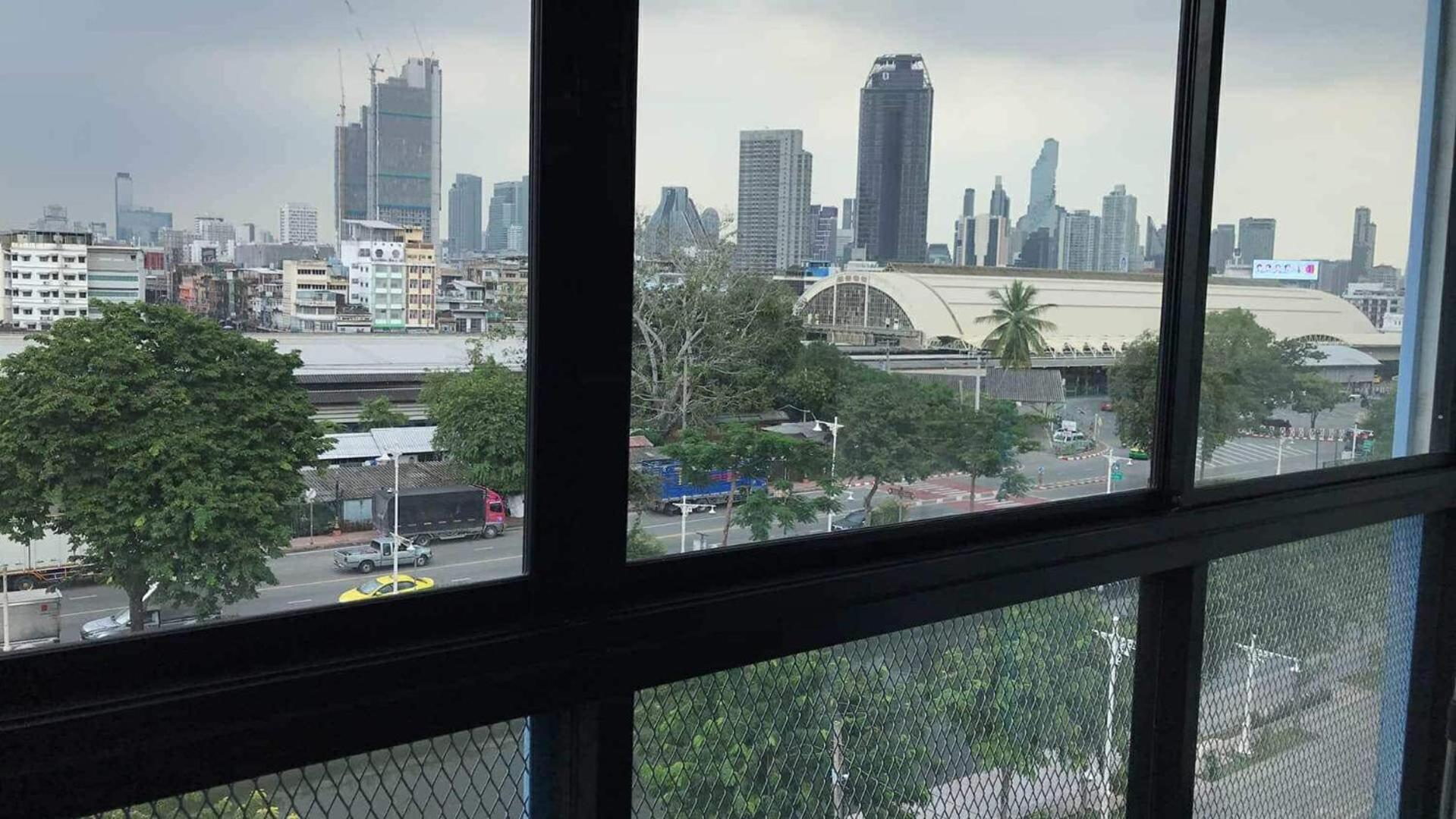 Family Room with Balcony photo 2