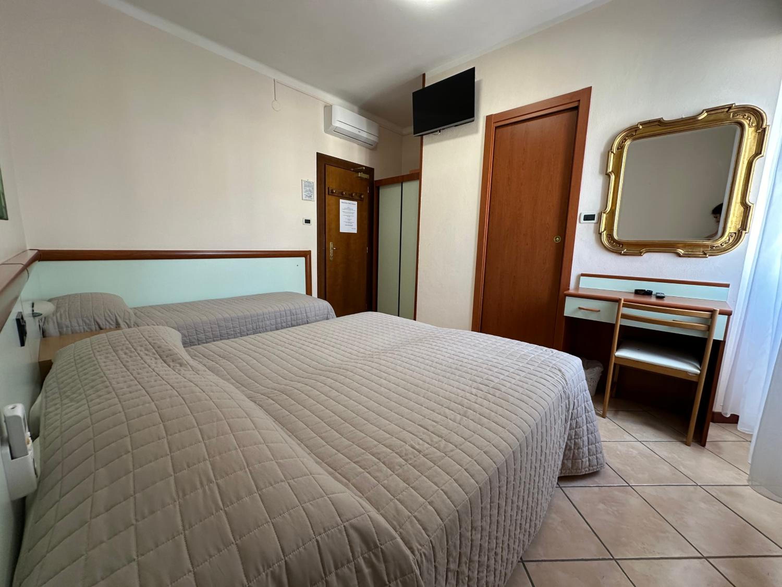 Economy Double or Twin Room - Annex photo 1