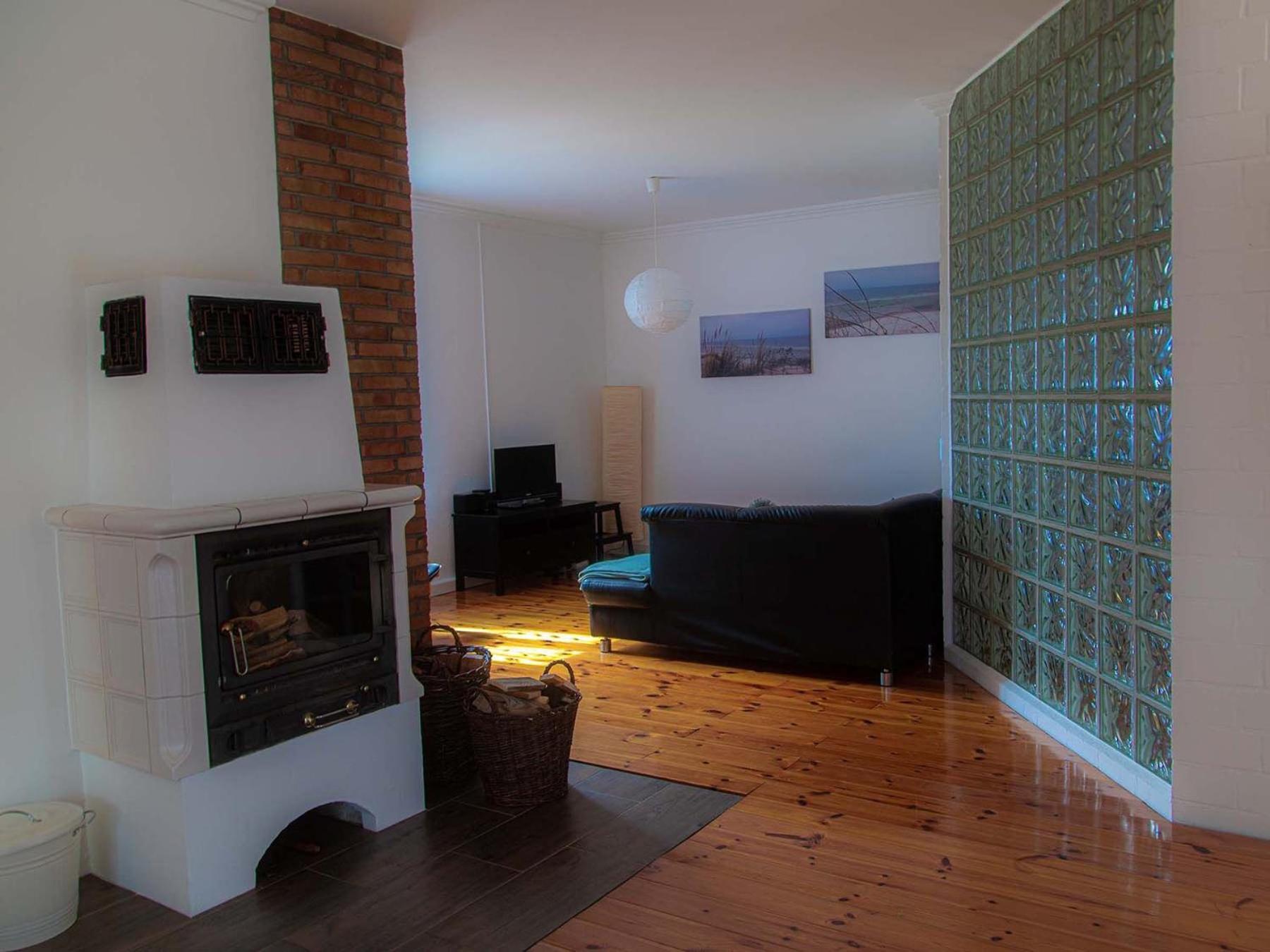 Two-Bedroom House photo 3