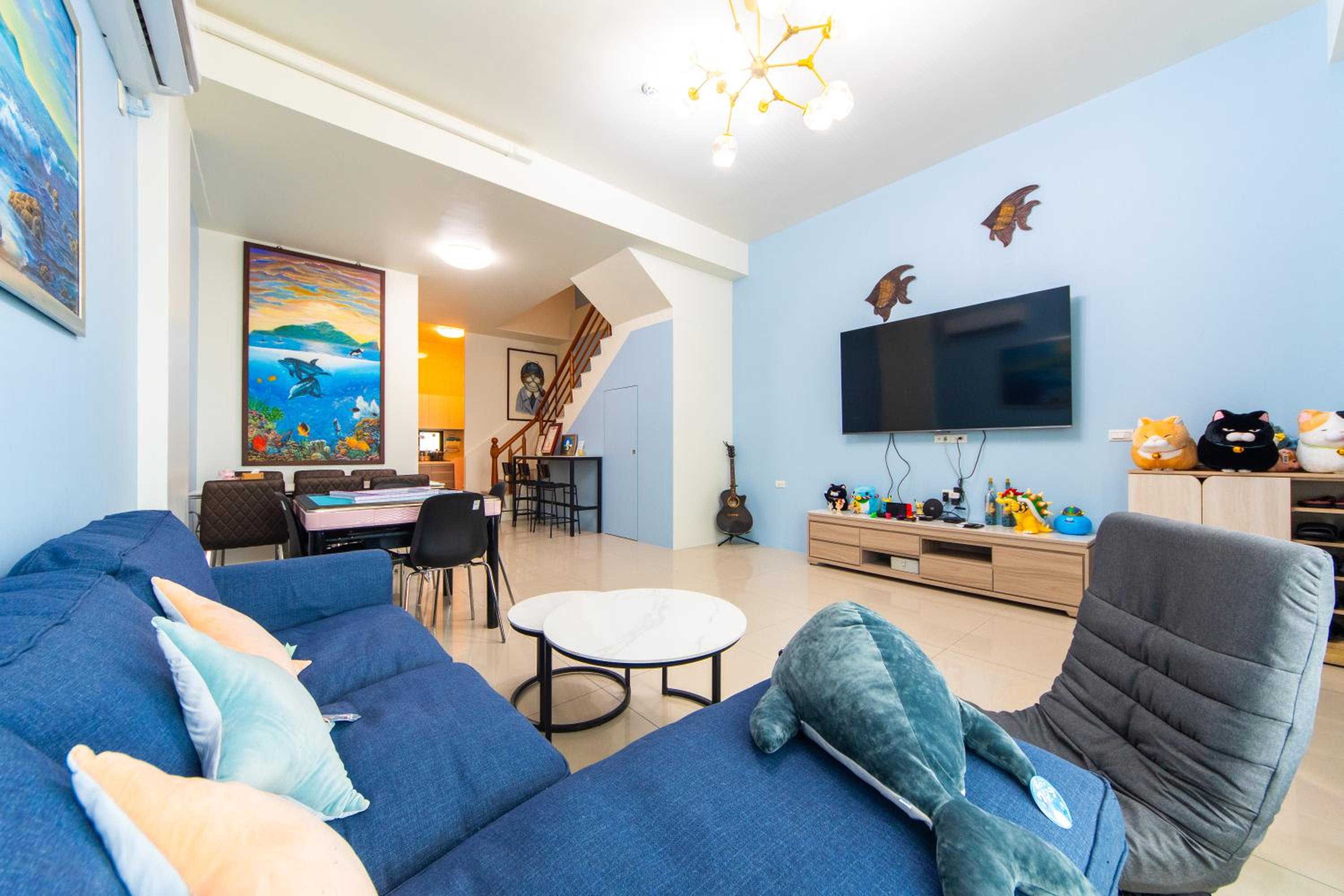 Four-Bedroom House photo 2
