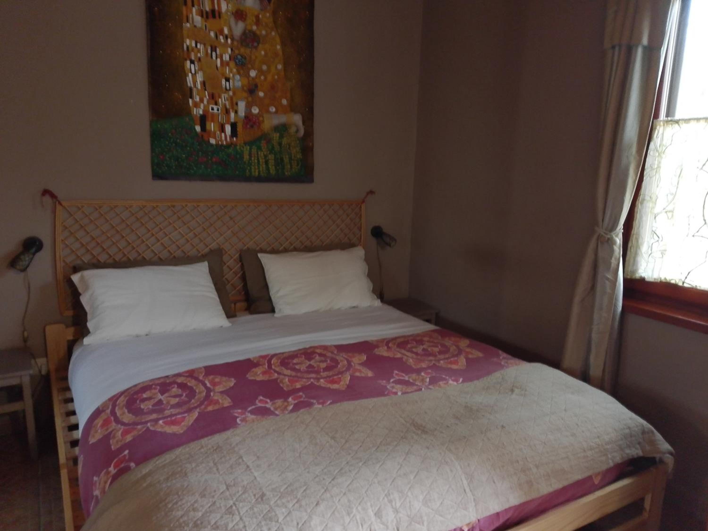 Double or Twin Room with Bathroom - Photo 6