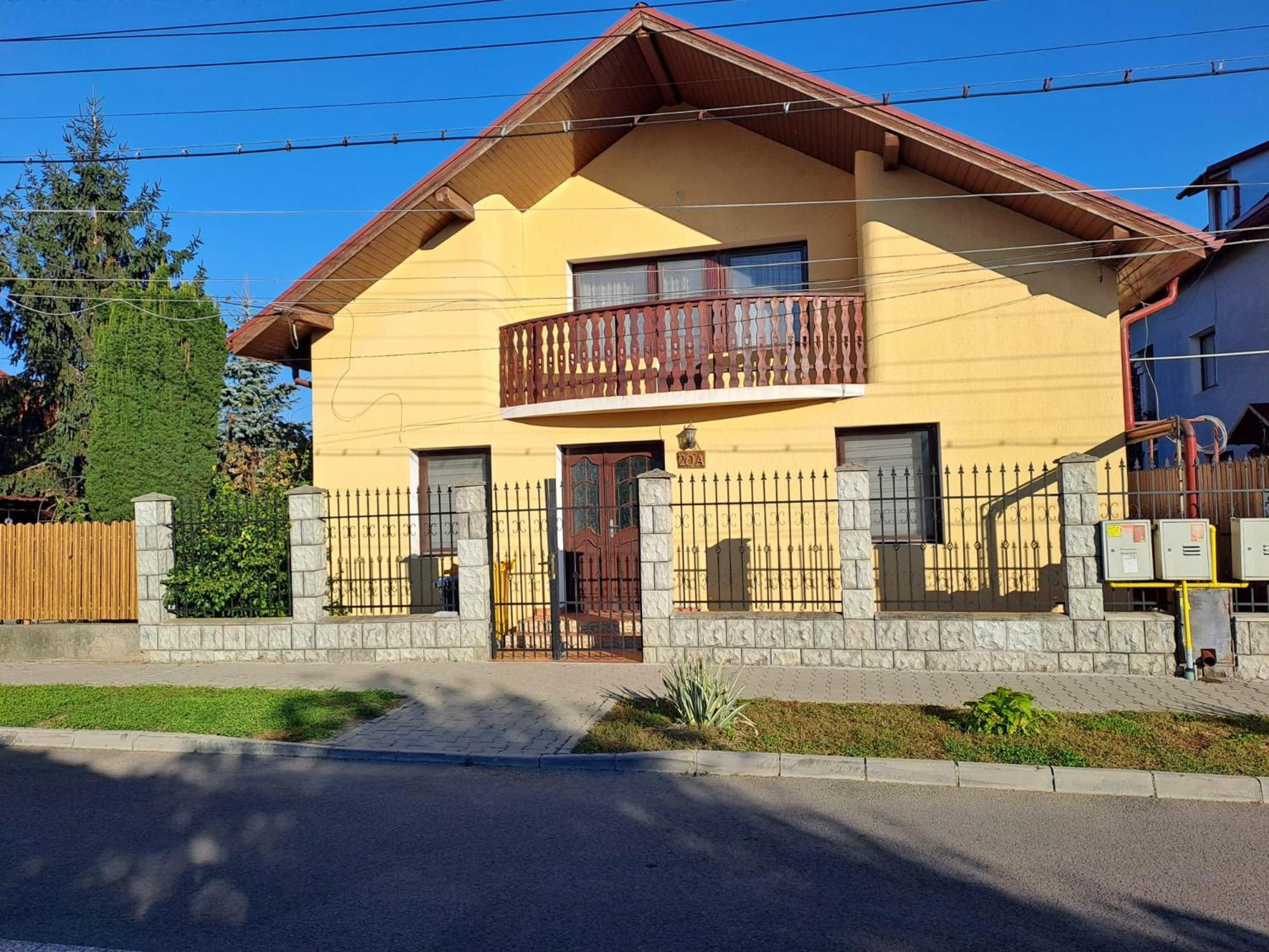 One-Bedroom Apartment with Garden photo 2