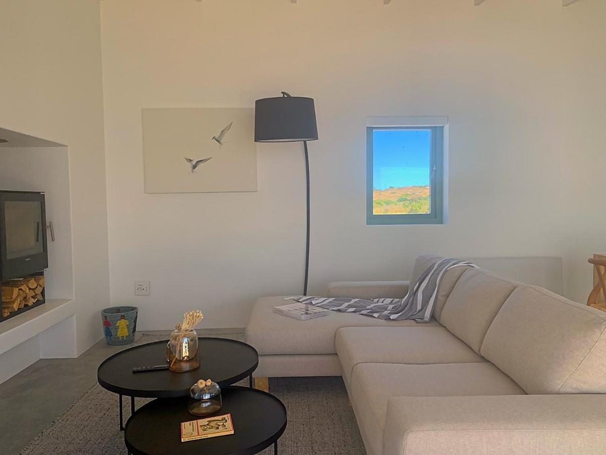 Deluxe Pool Cottage 4