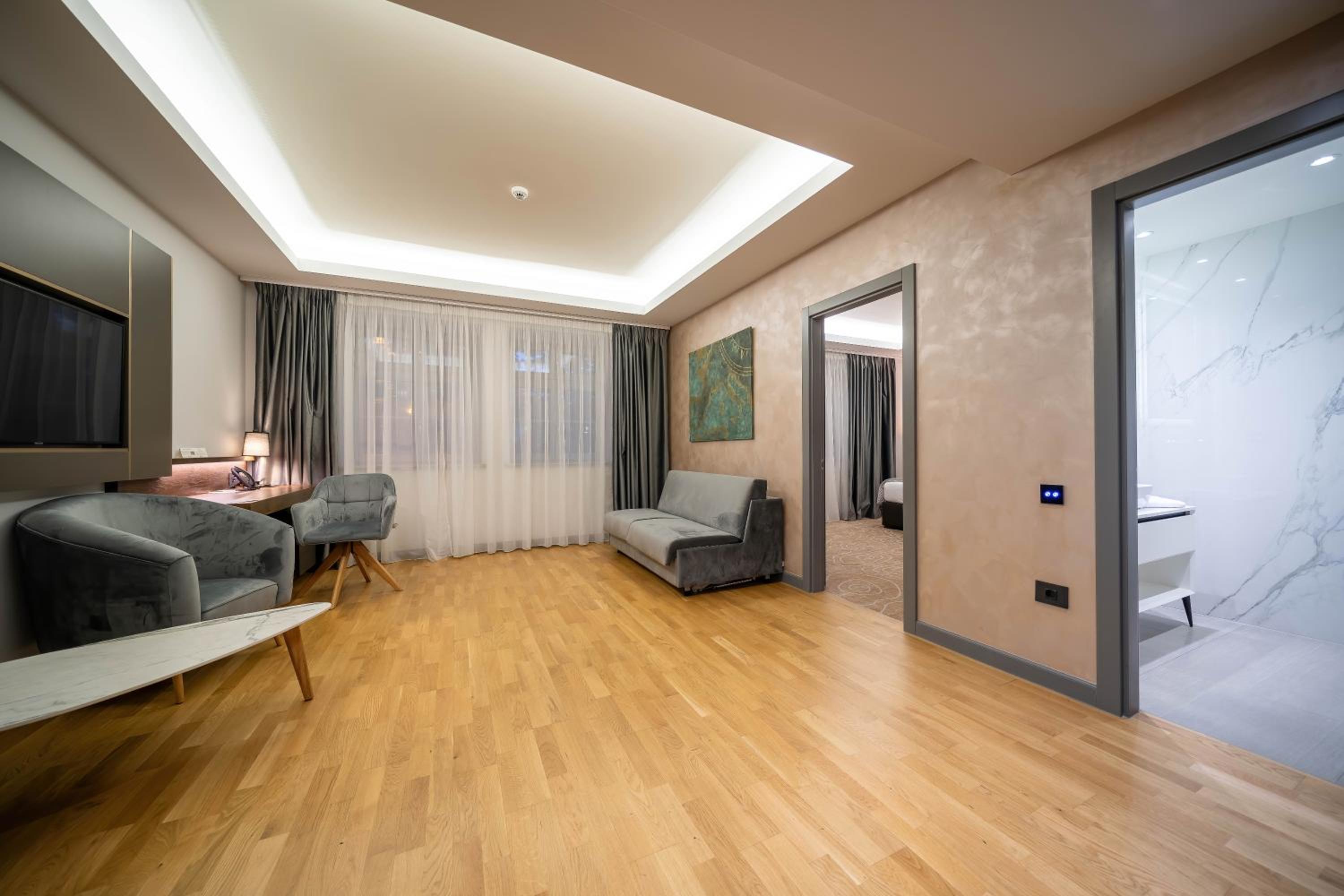 Superior Apartment