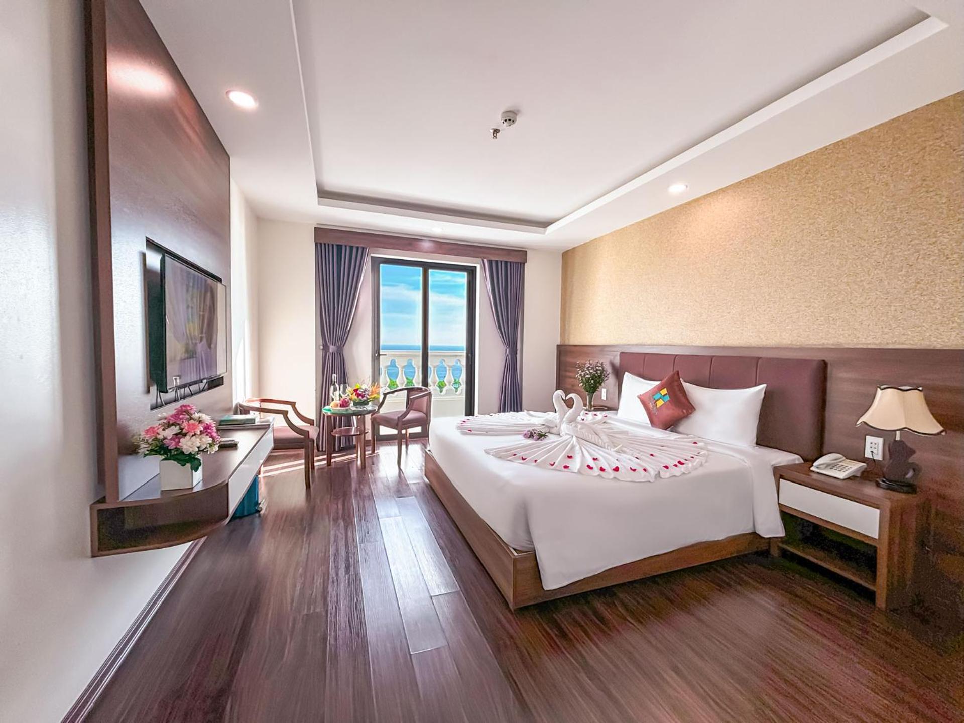 Deluxe Double or Twin Room with Sea View - Photo 2