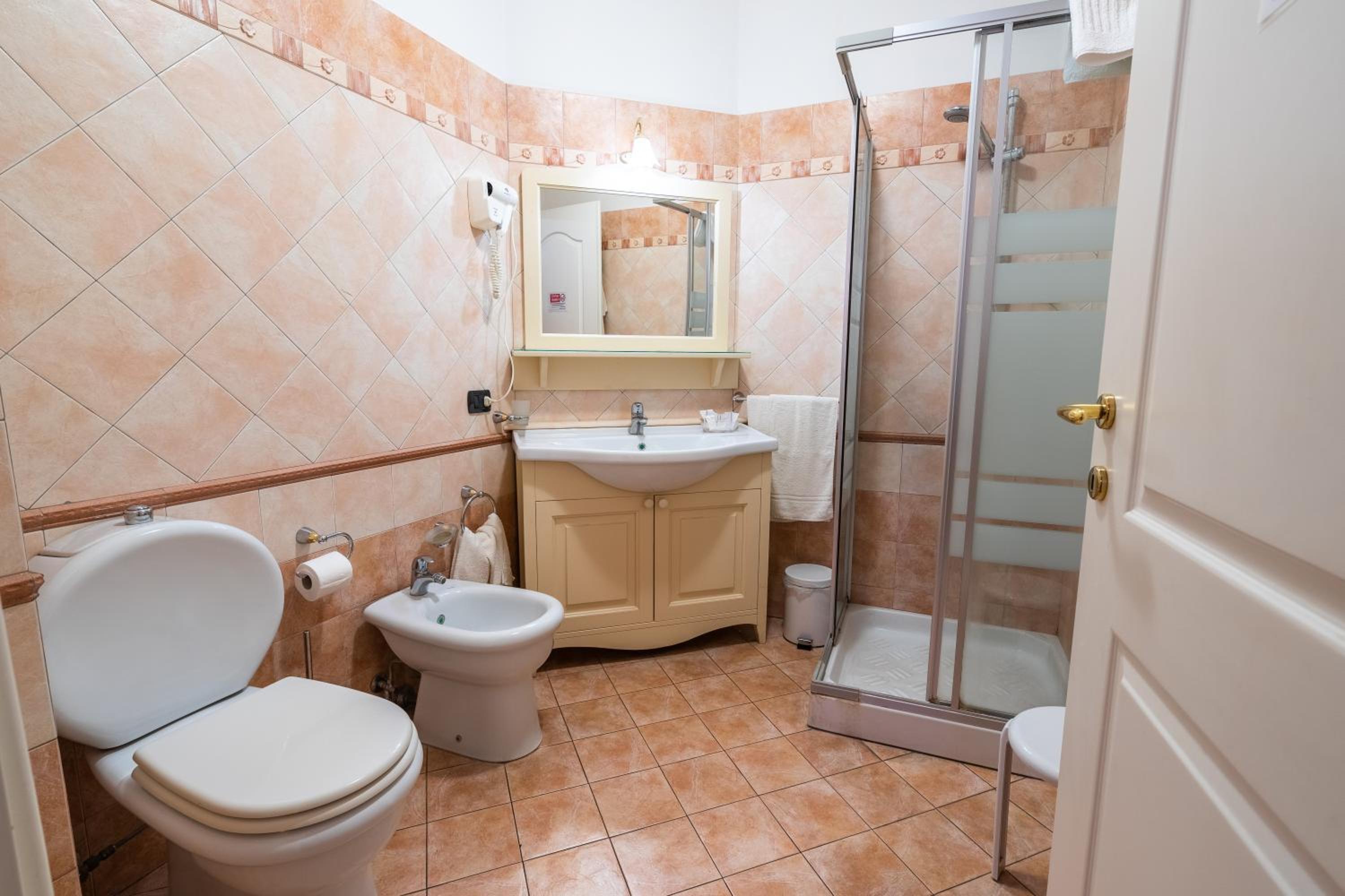 Superior Quadruple Room photo 2