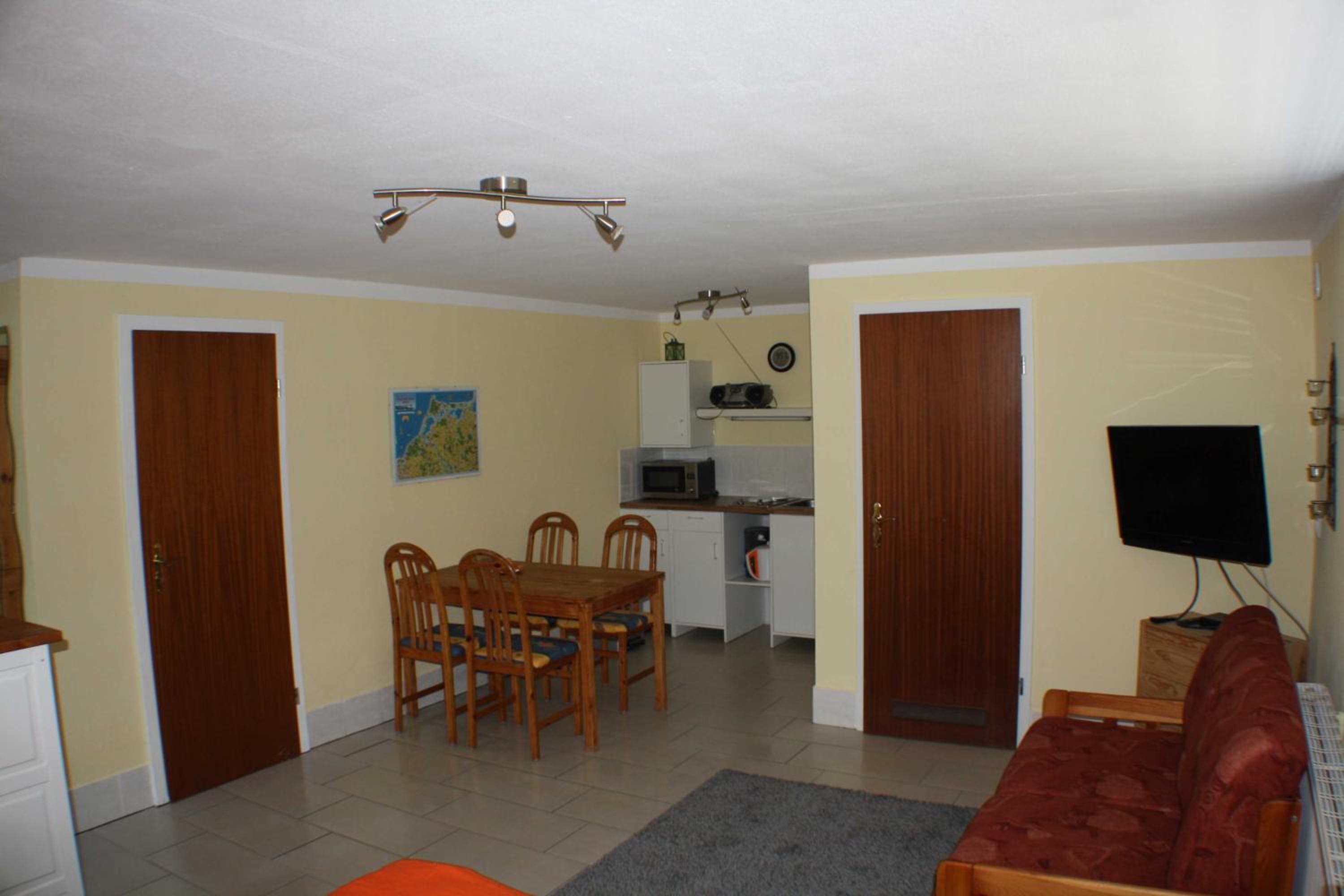 Apartment with Shower photo 1