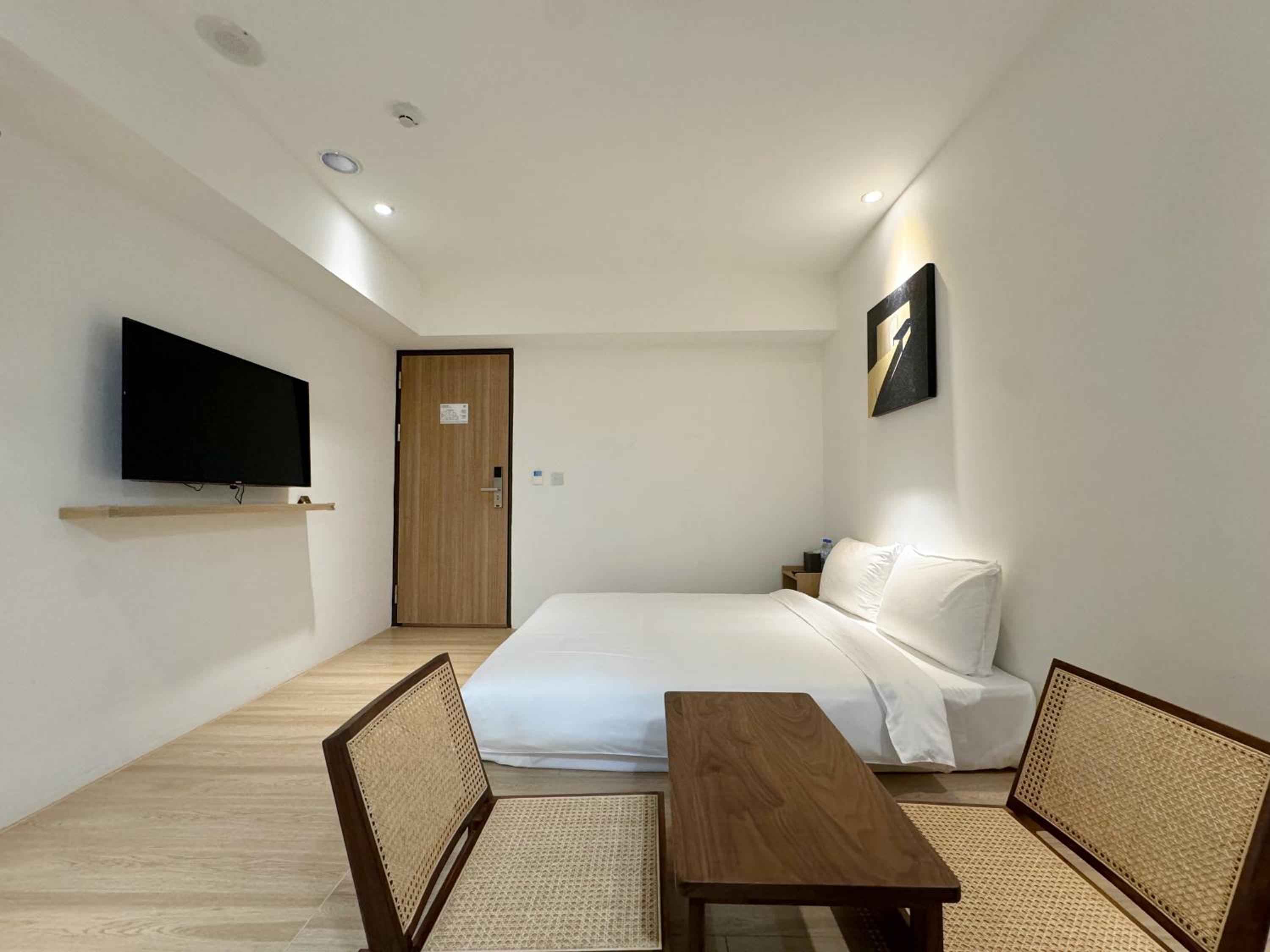 Deluxe Double Room - Photo 7