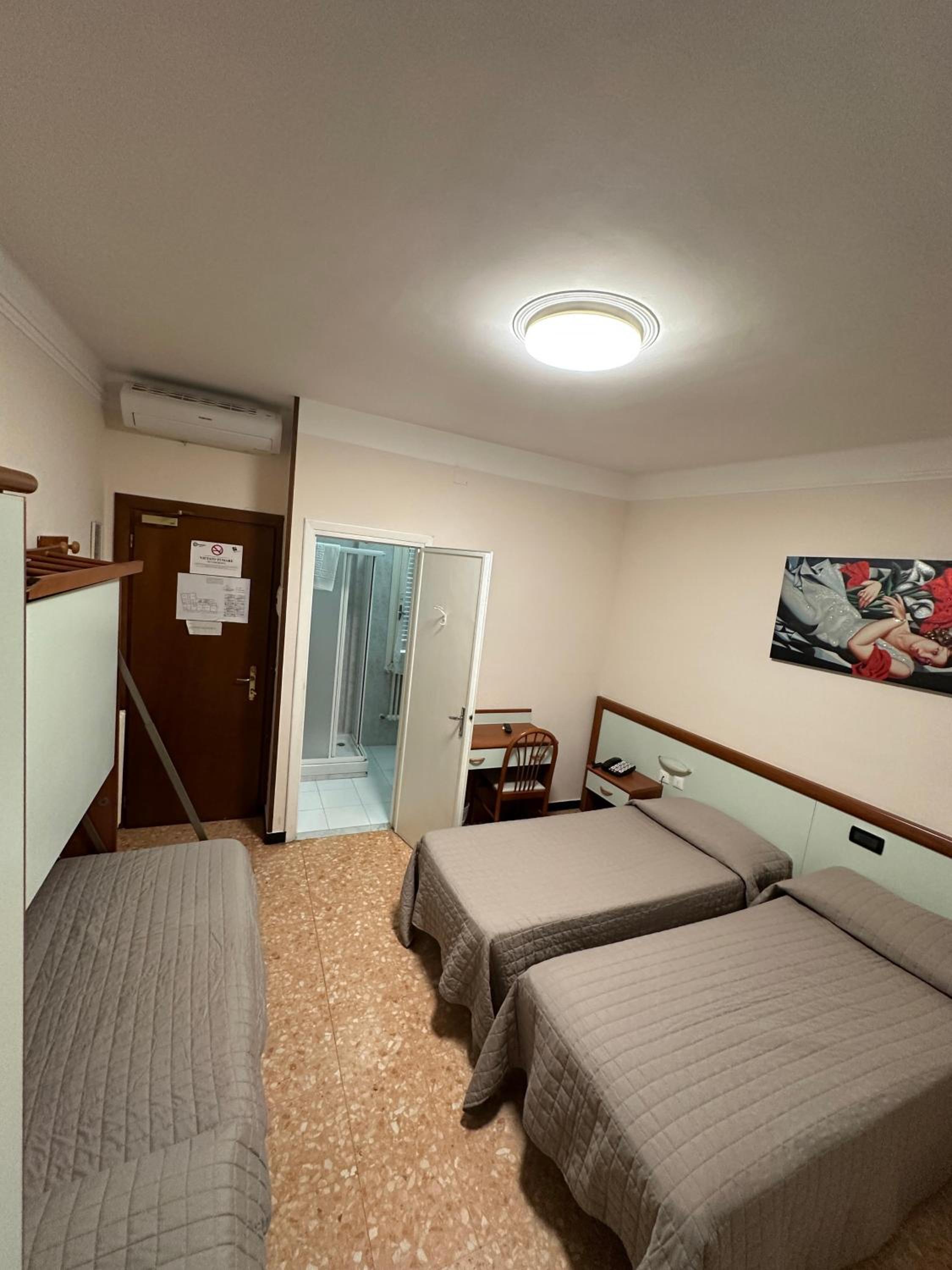 Triple Room photo 3