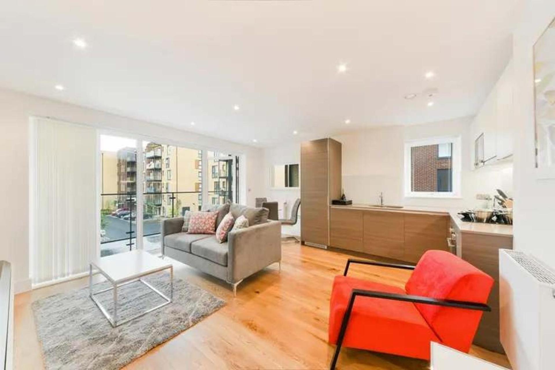 Apartment photo 1