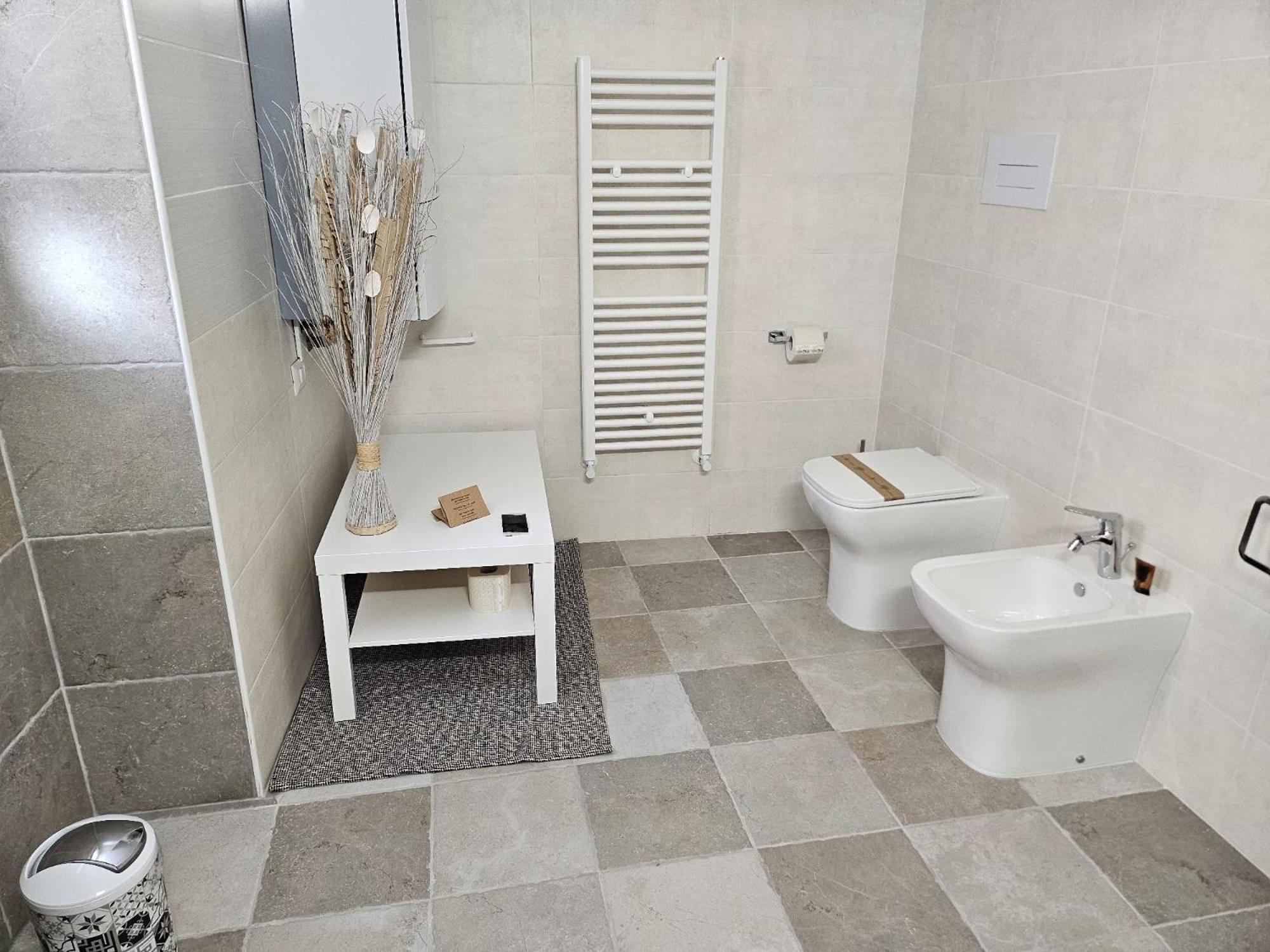 Double Room with Private Bathroom photo 3