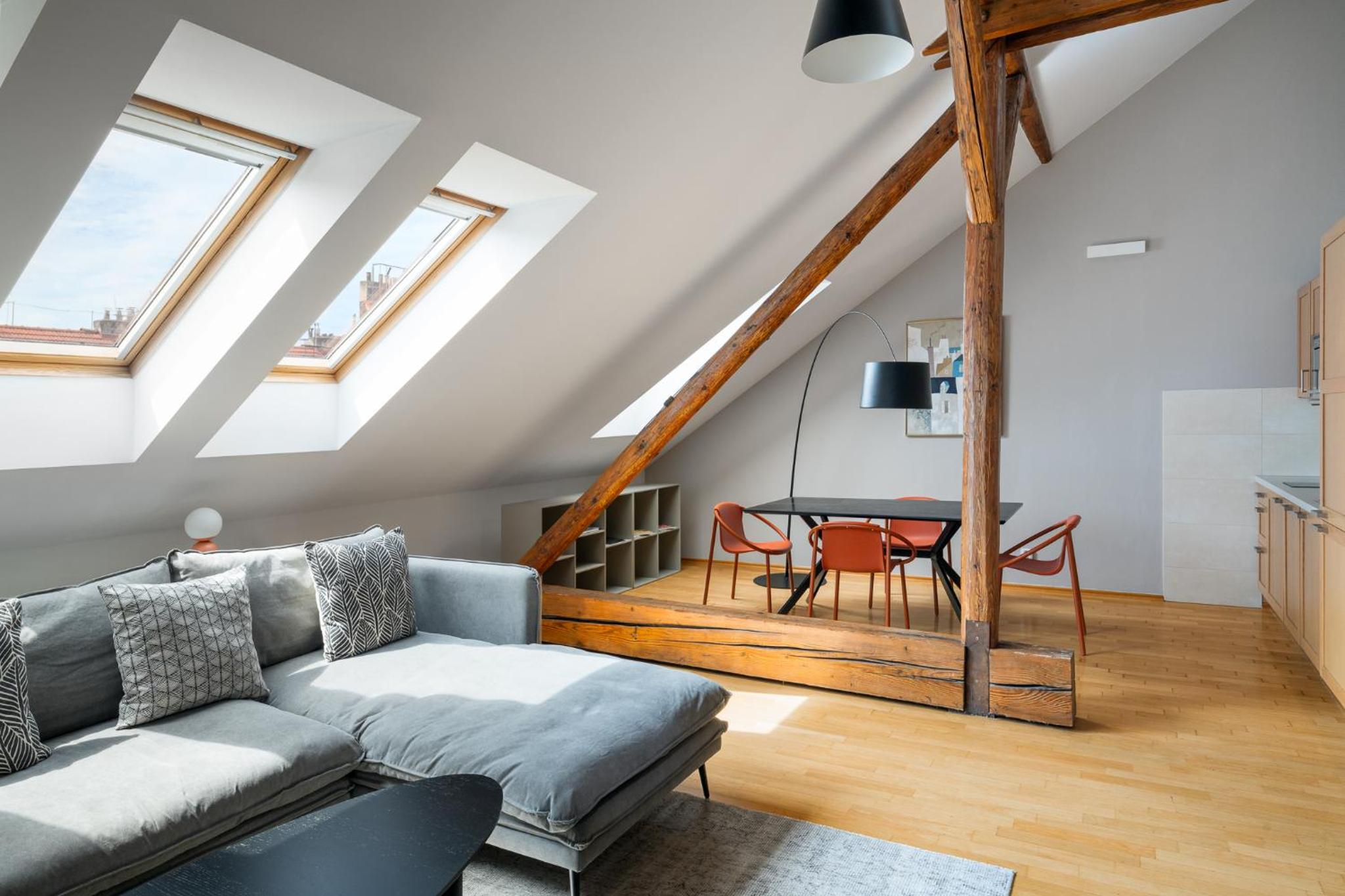 Deluxe Apartment