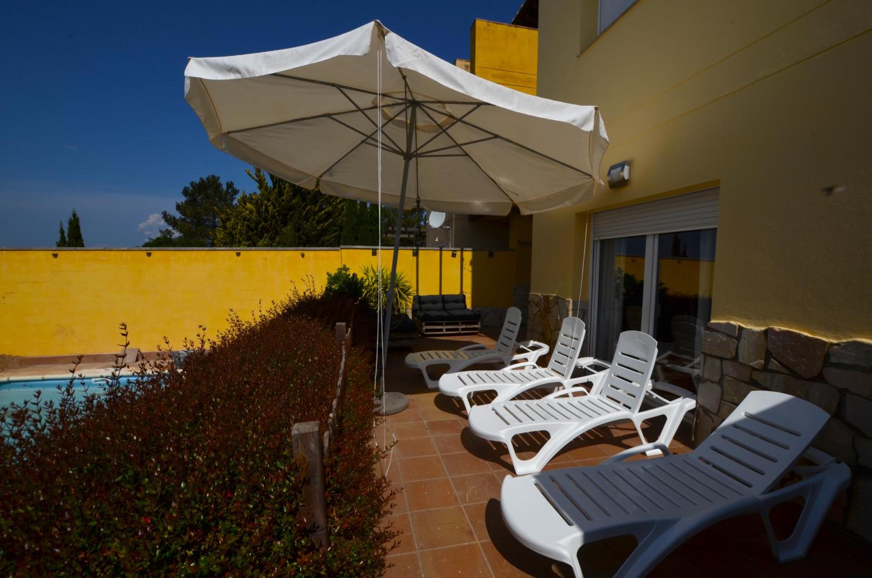 Three-Bedroom Villa photo 2