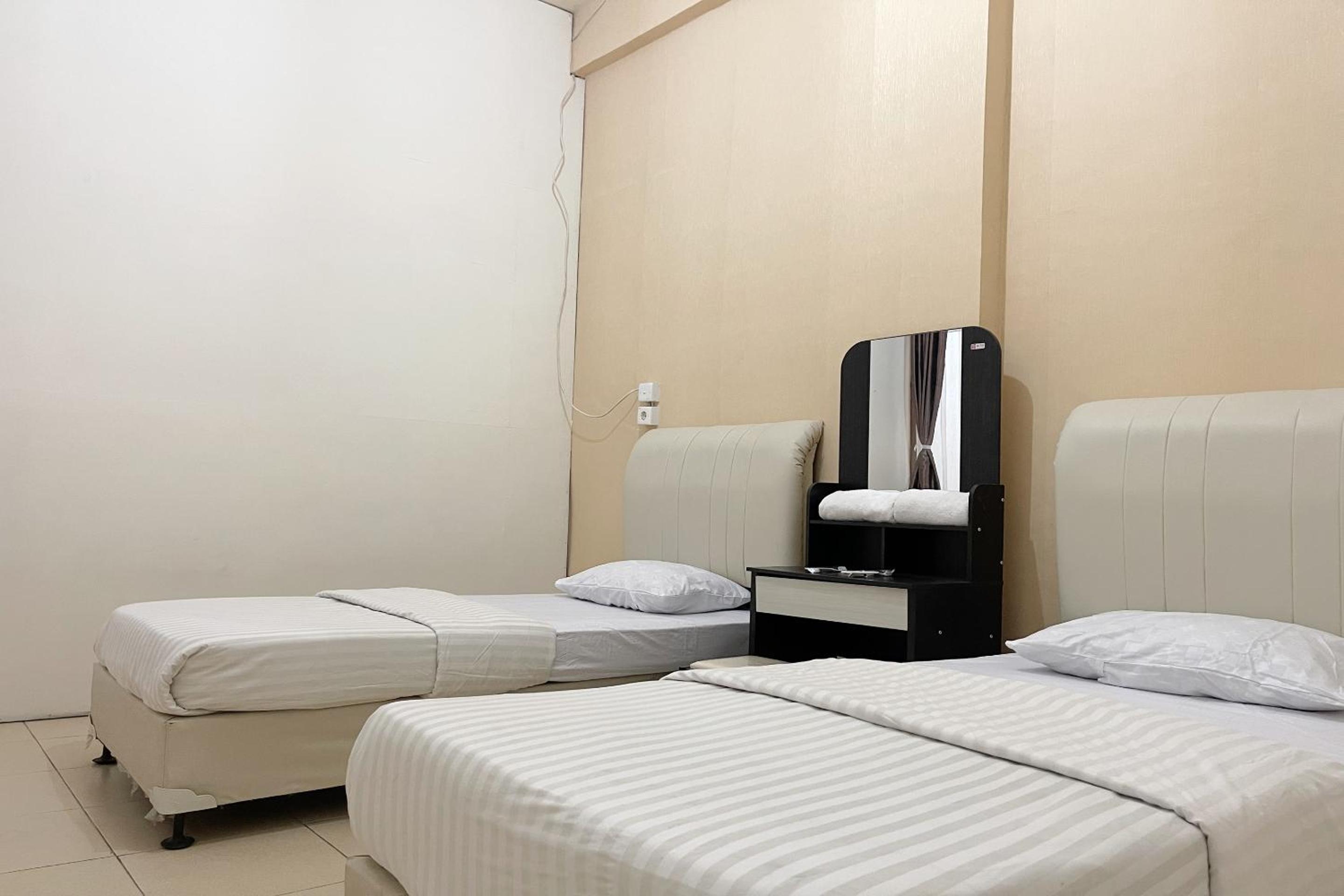 Deluxe Twin Room photo 3