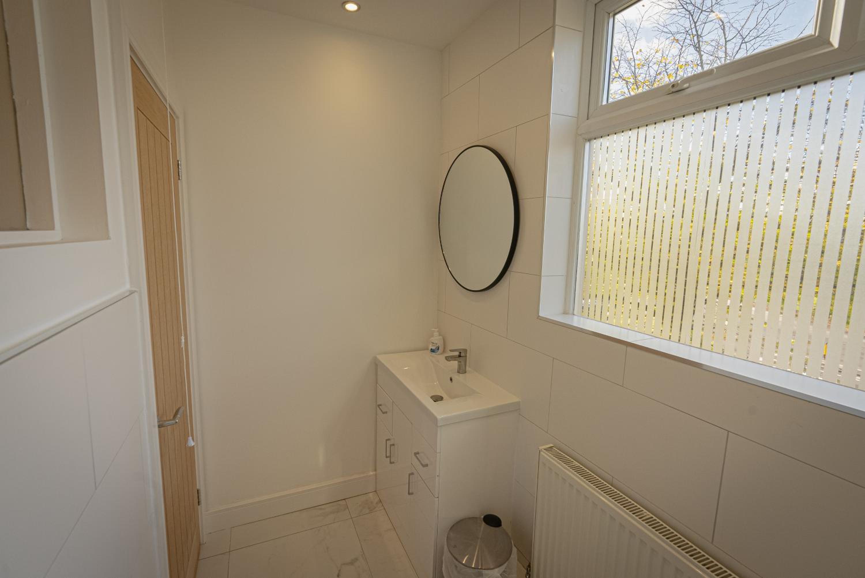 Standard Double Room - Photo 19