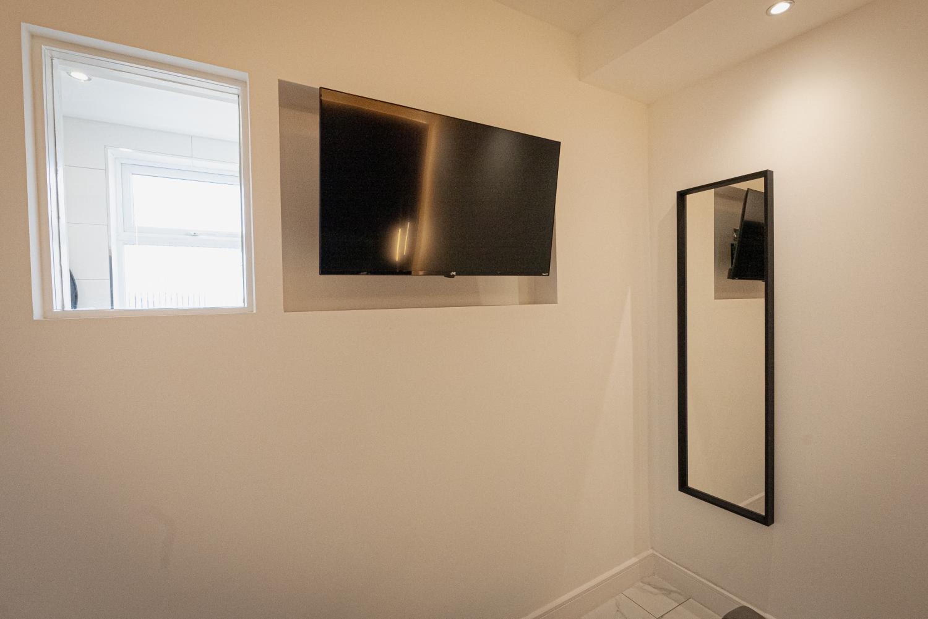 Standard Double Room - Photo 22