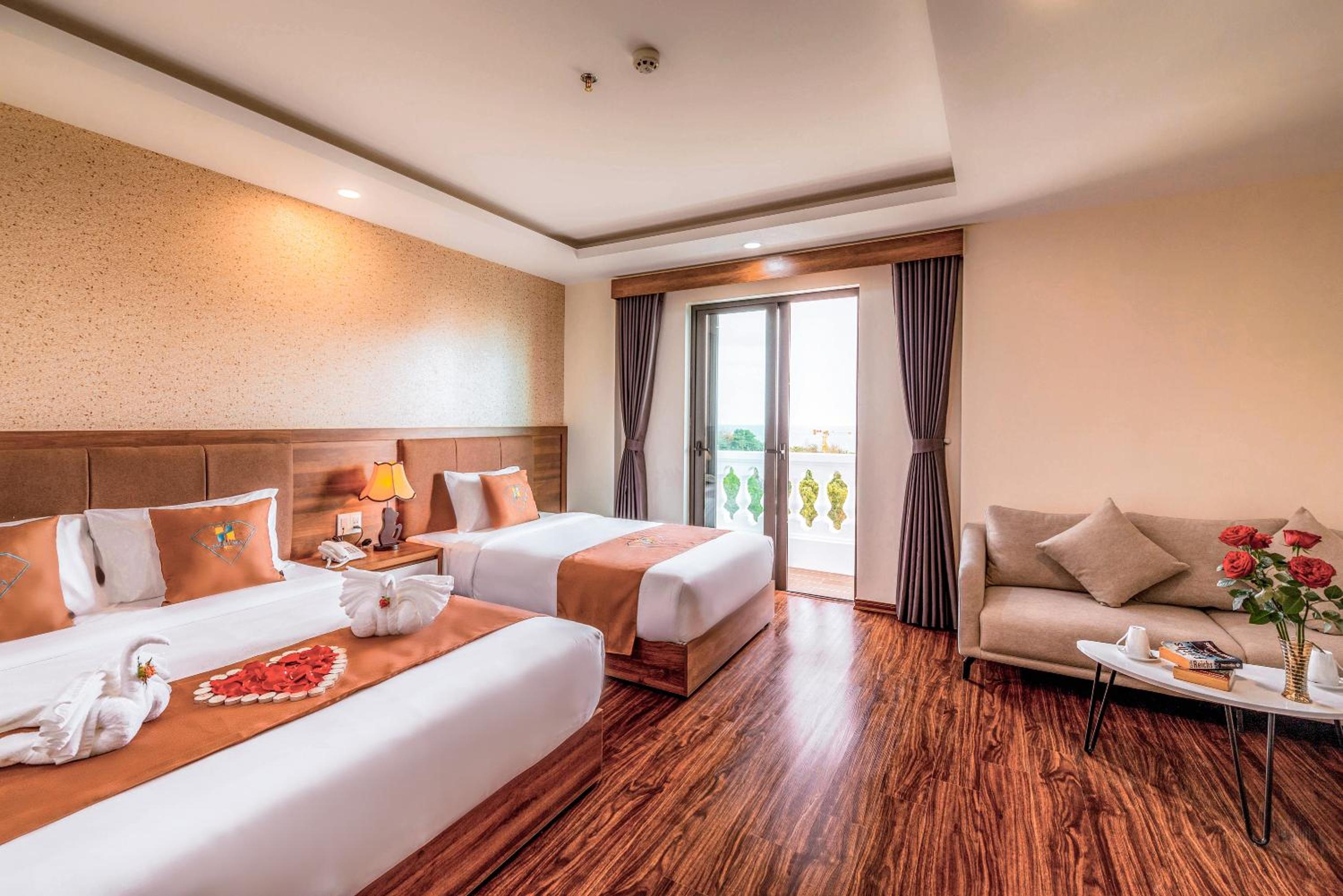 Suite with Garden View - Photo 24
