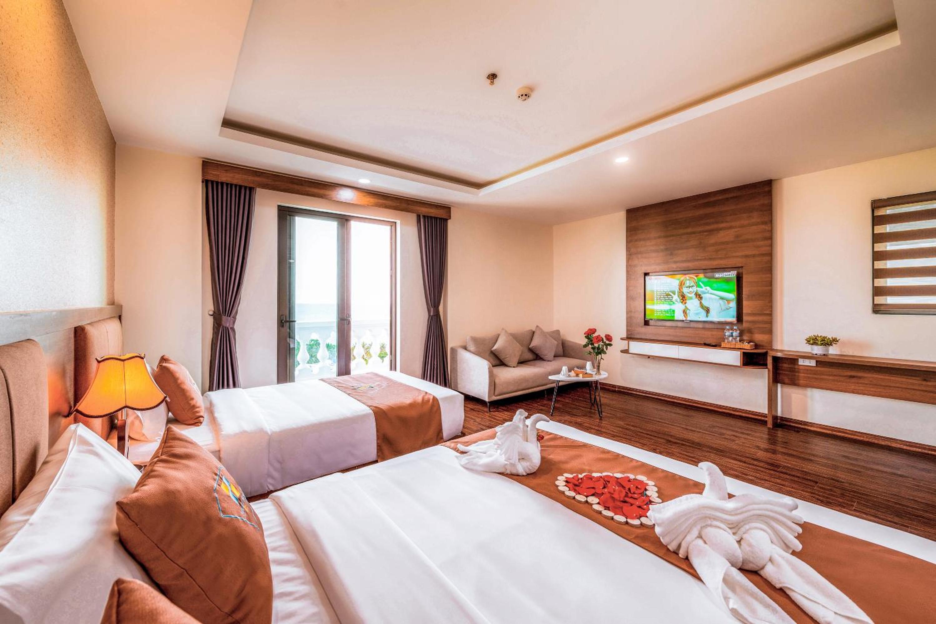 Suite with Garden View - Photo 6