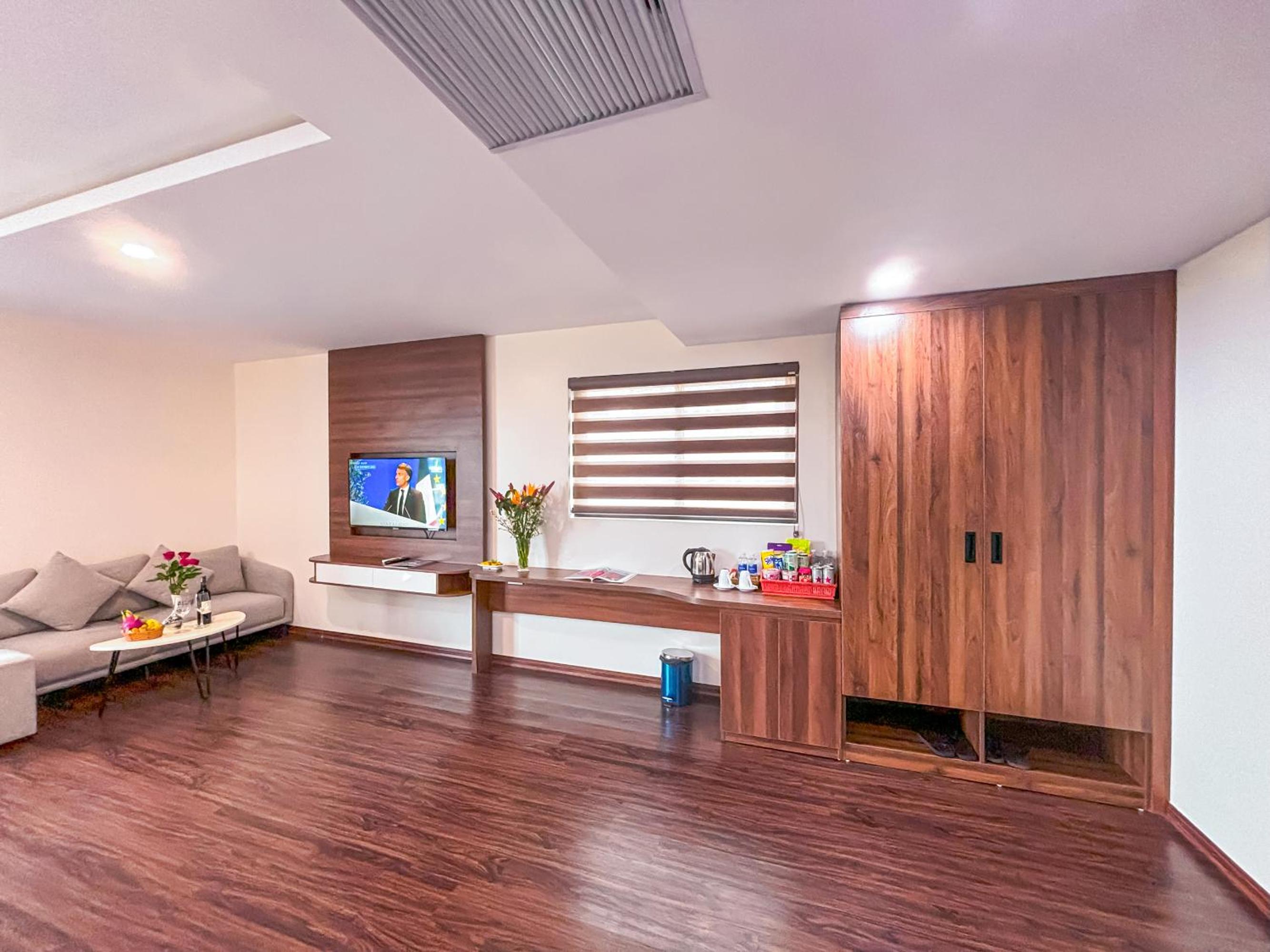 Suite with Garden View - Photo 11
