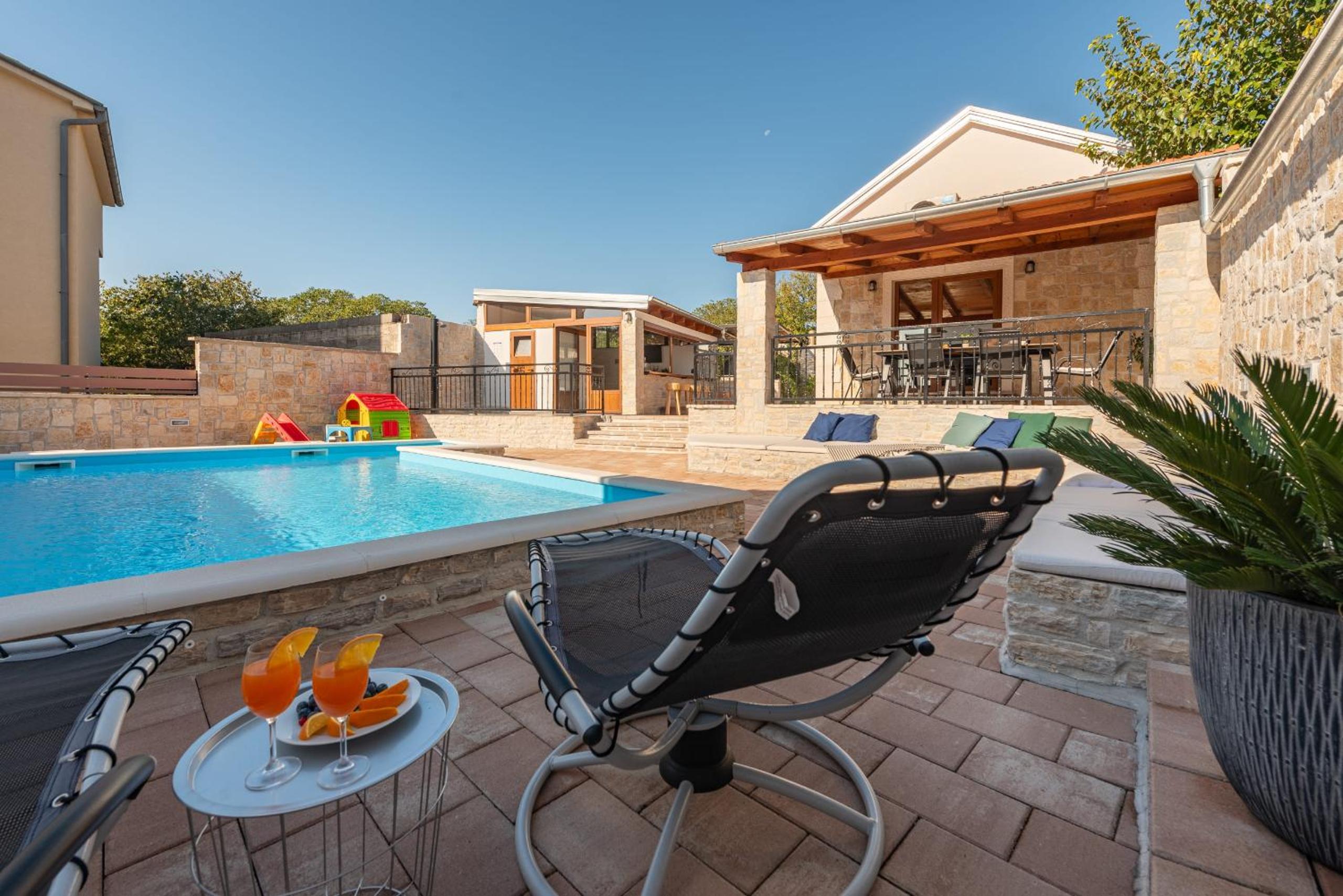 Villa with Private Pool photo 3