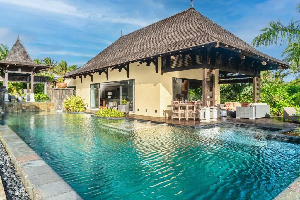 Villa photo 3
