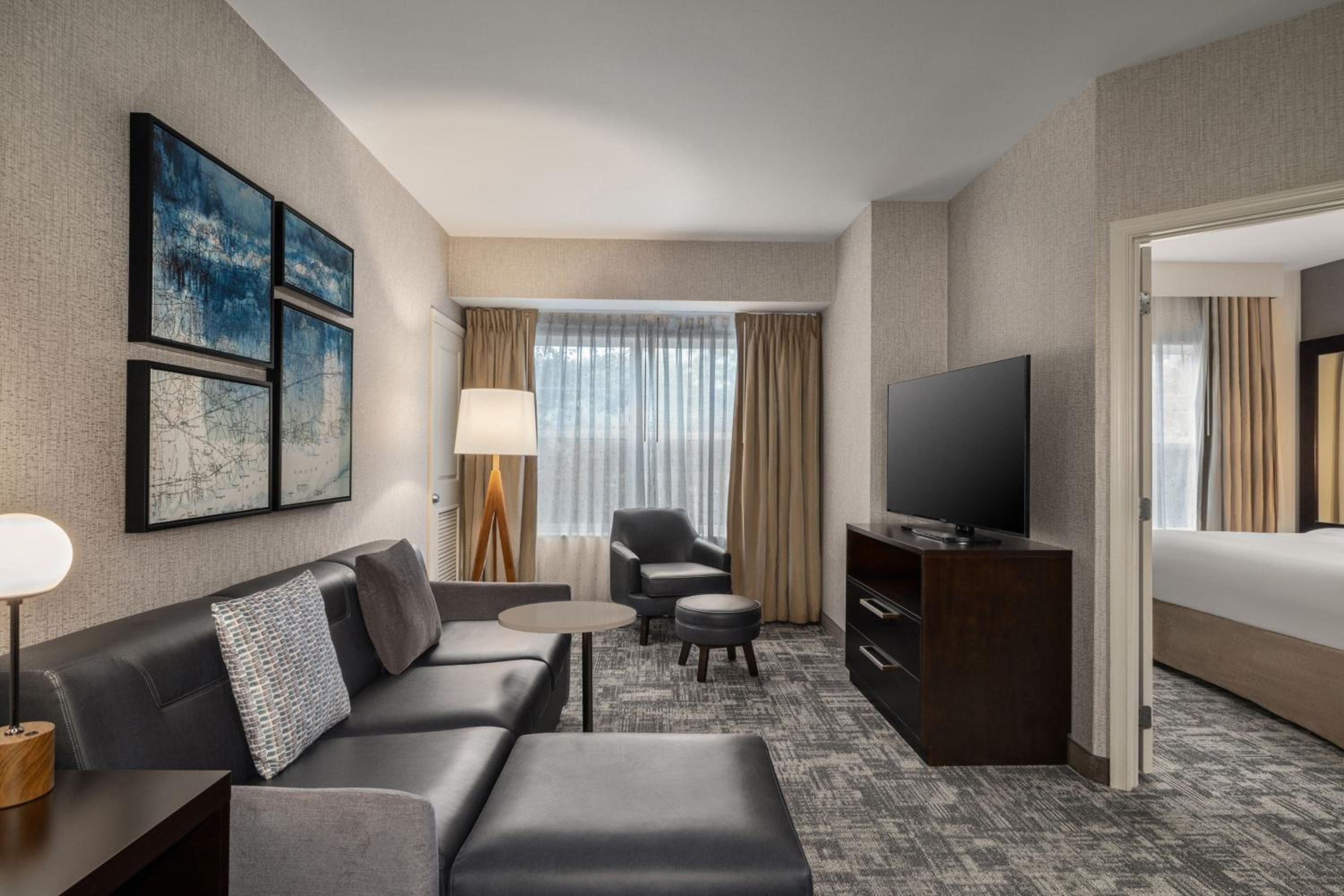 Two-Bedroom Suite with Roll-In Shower - Mobility Accessible photo 2
