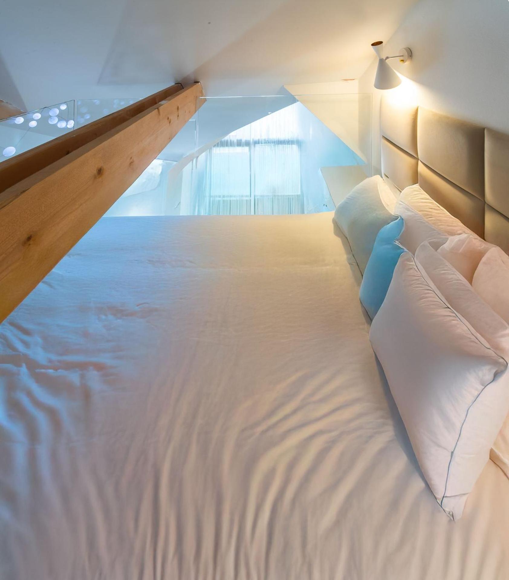 Two-Bedroom Apartment - Photo 20