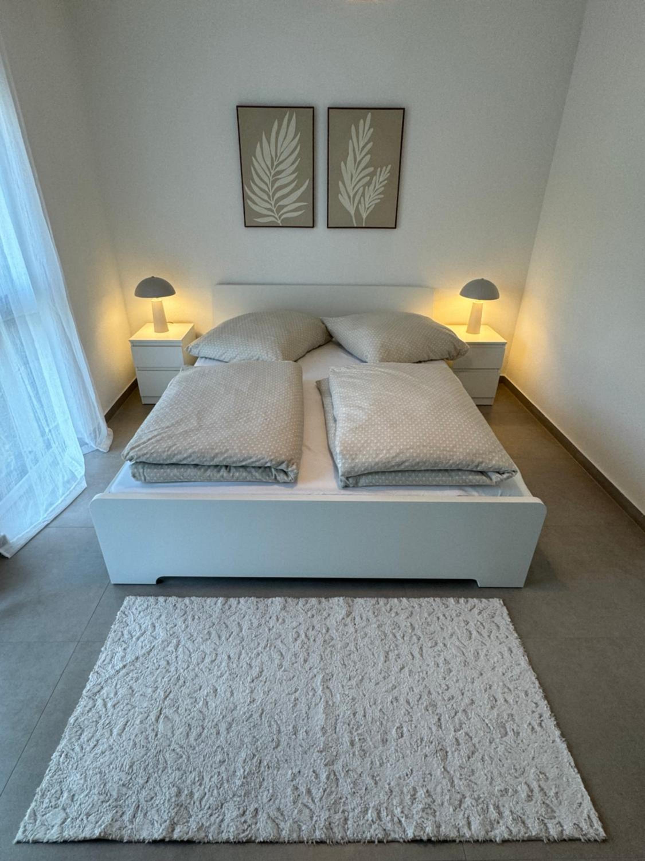 One-Bedroom Apartment photo 2