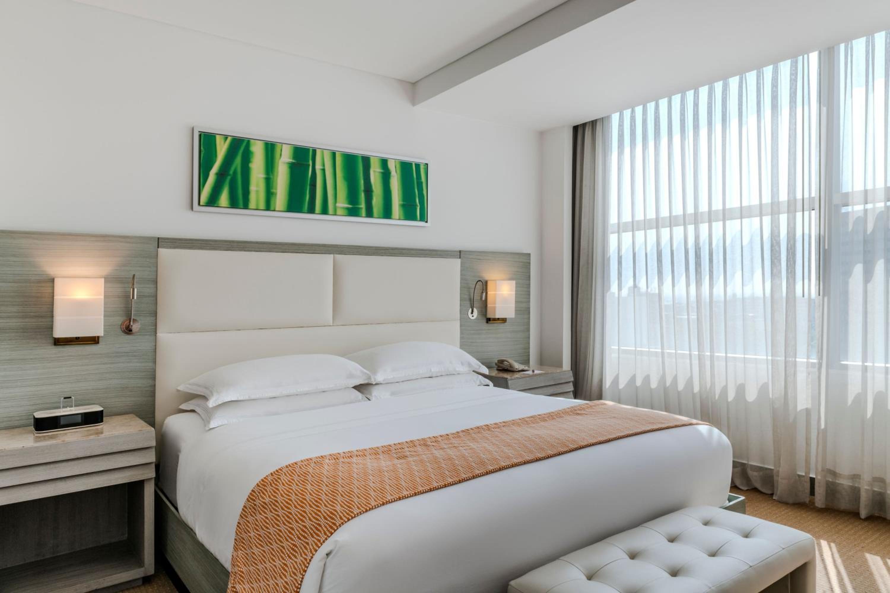 Junior King Suite