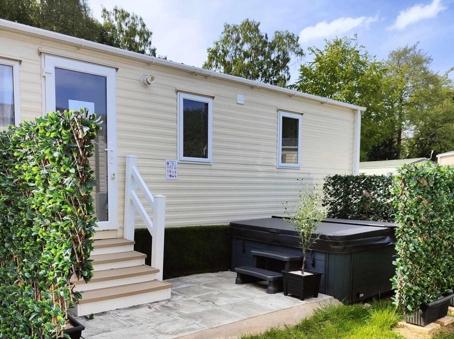Mobile Home photo 2