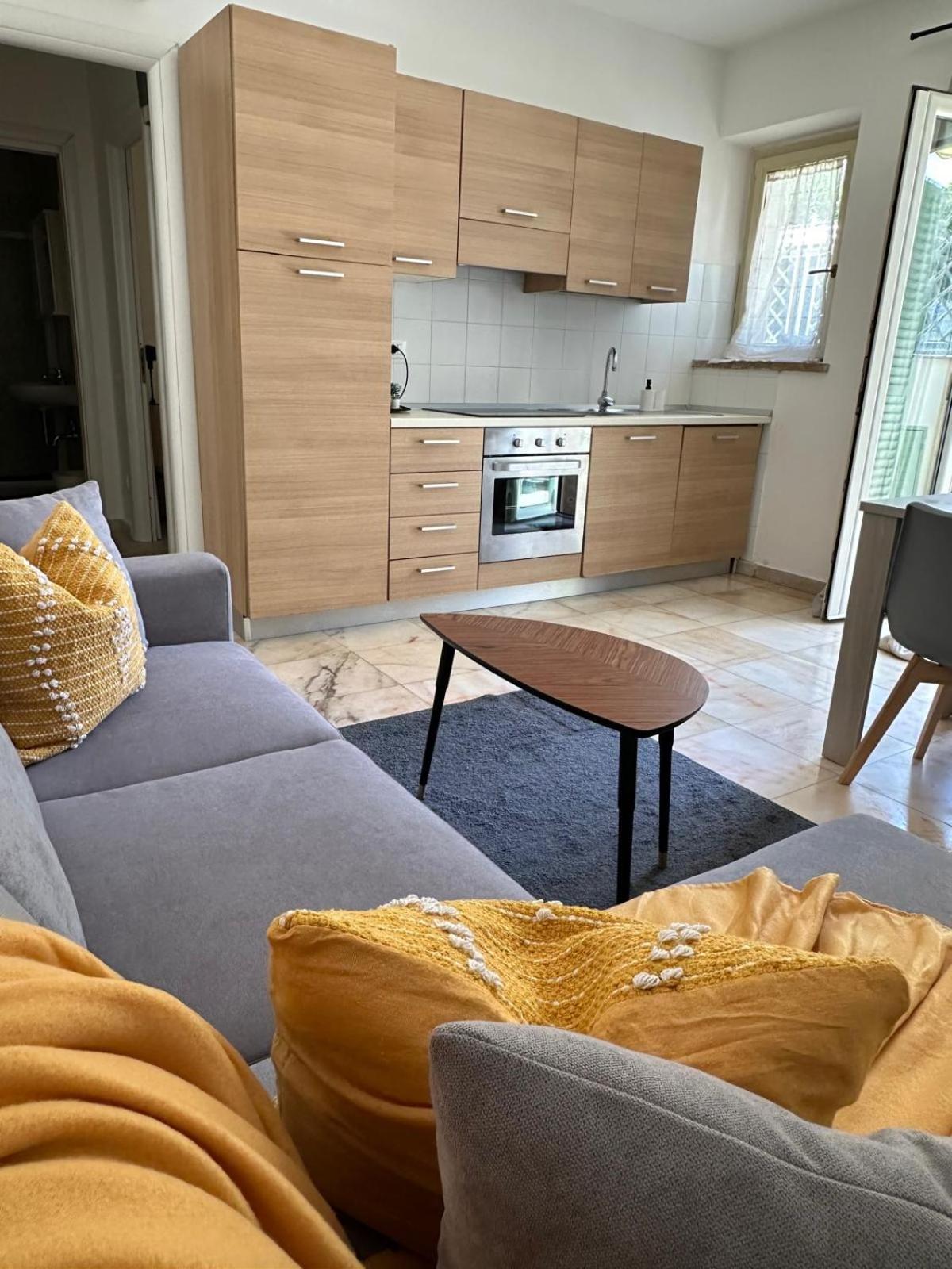 One-Bedroom Apartment with Terrace photo 3