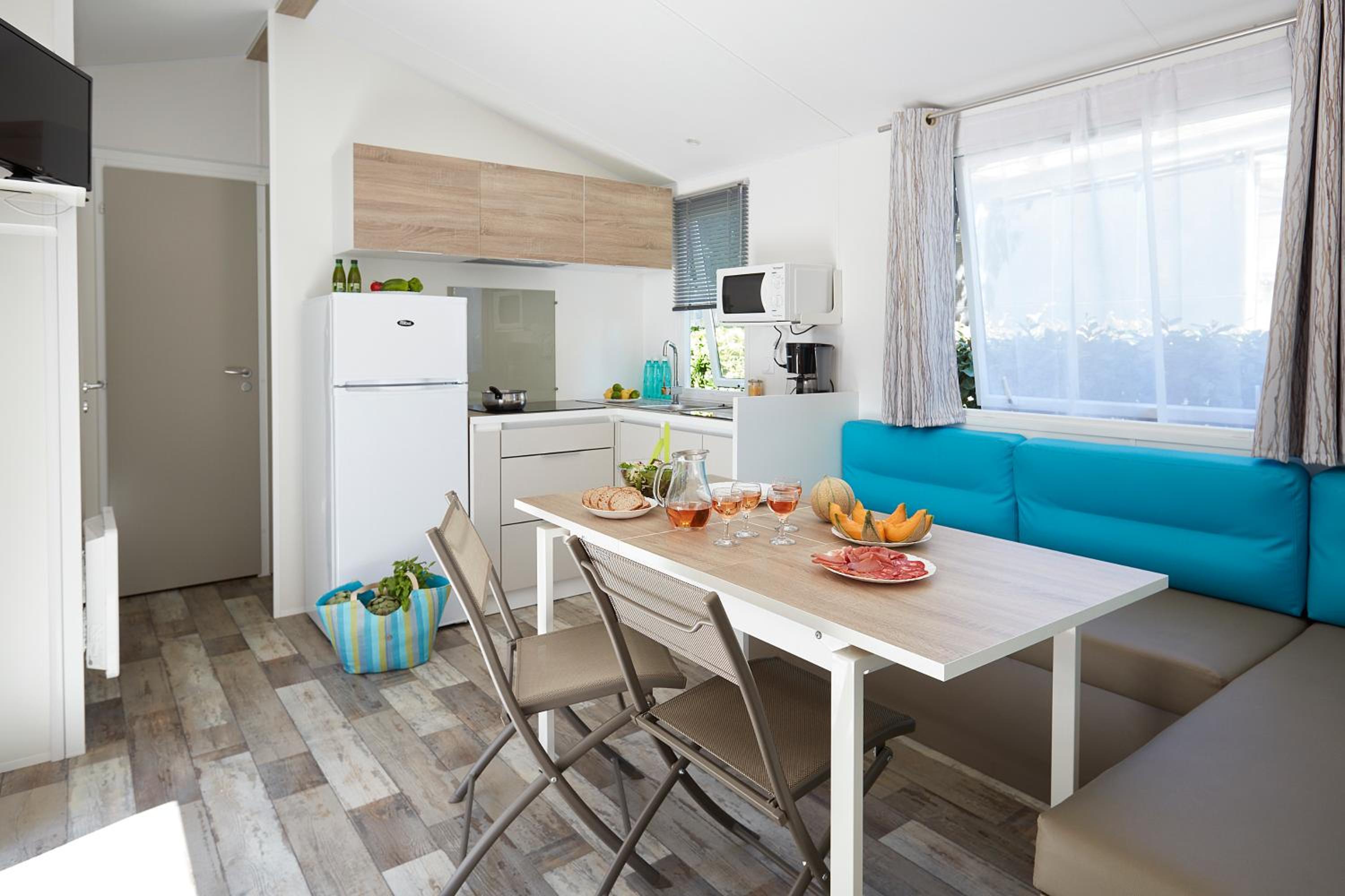 Mobile Home Generation (8 people)