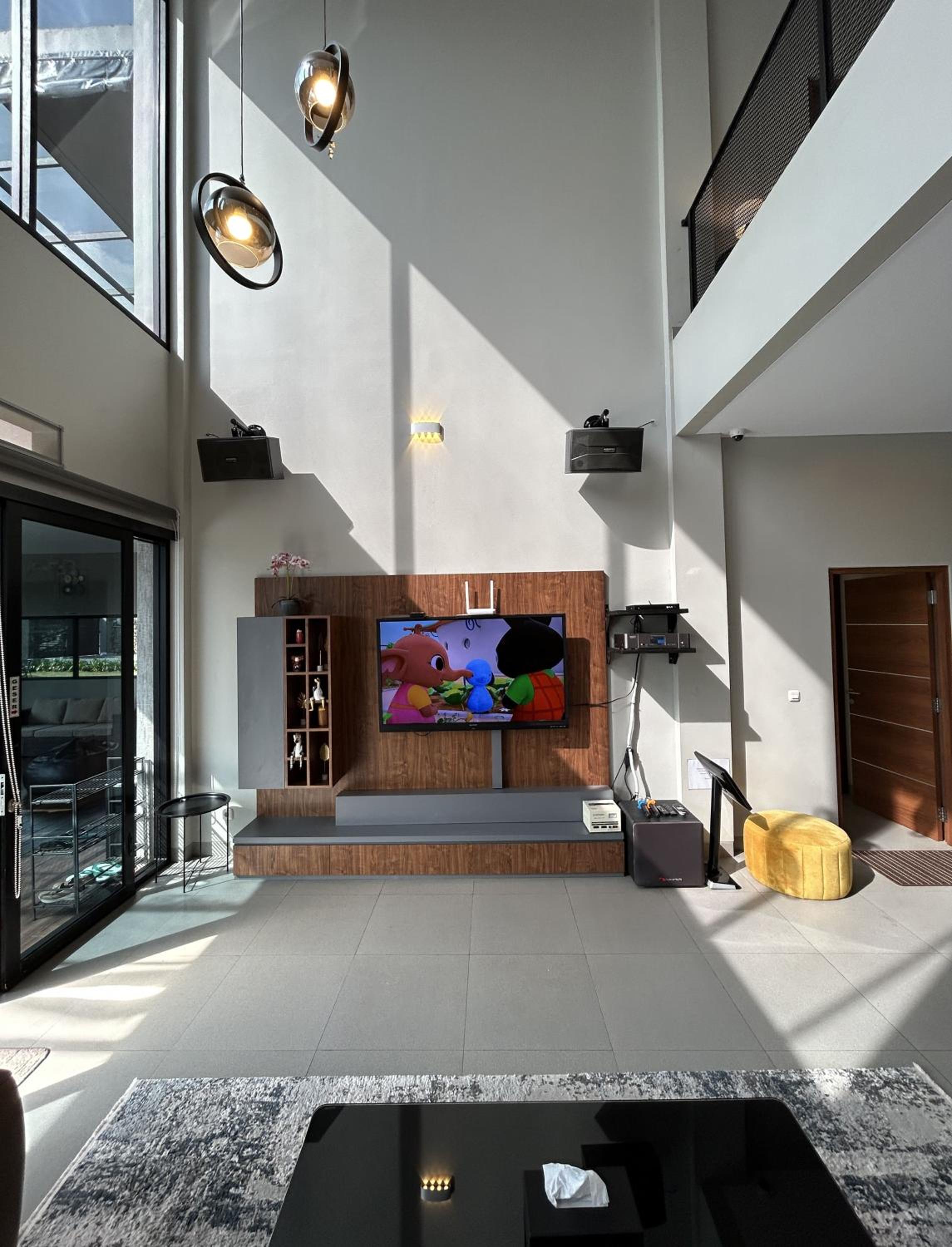 Villa photo 3