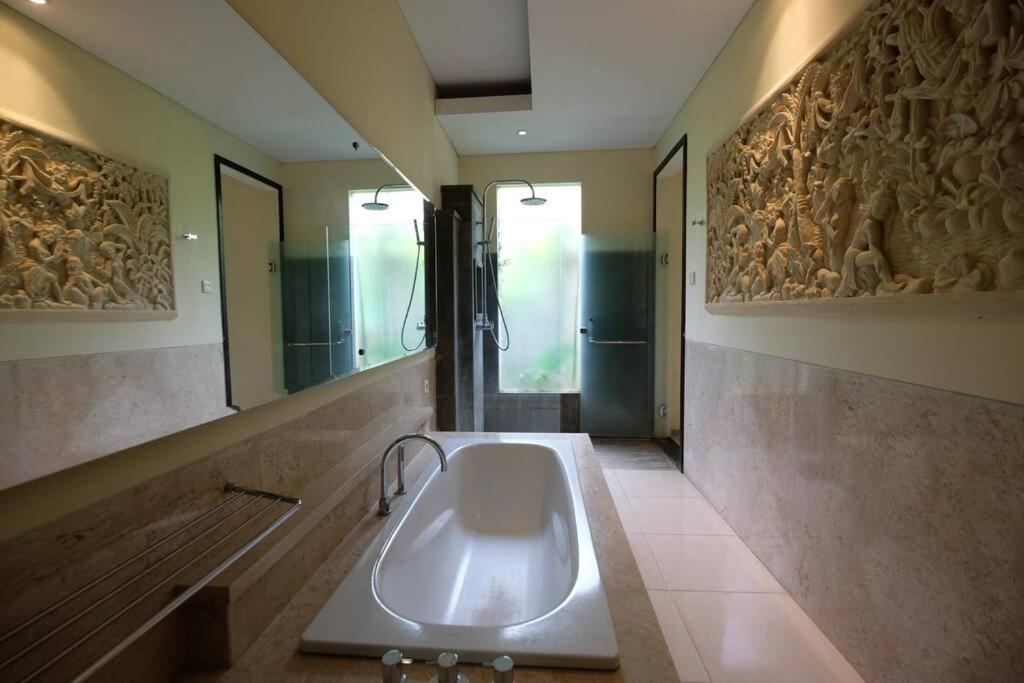 One-Bedroom Villa - Photo 58