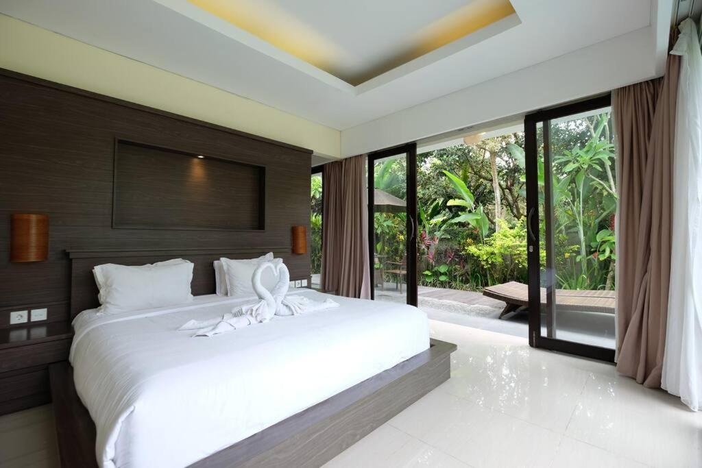 One-Bedroom Villa - Photo 54