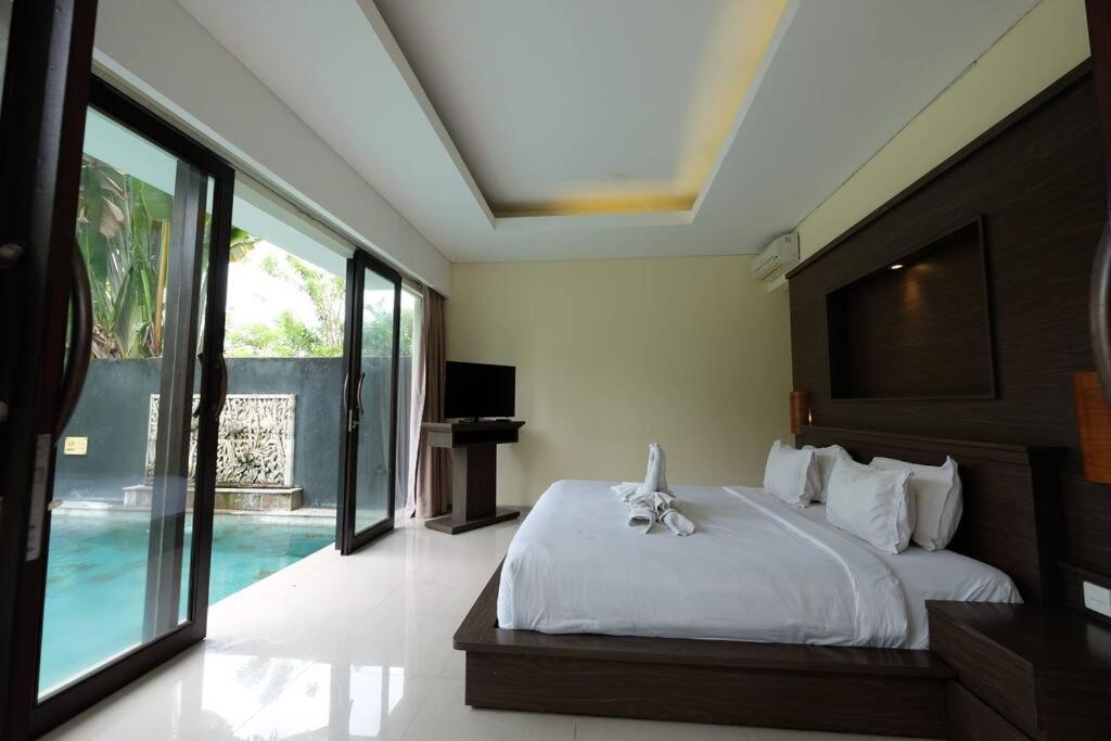 One-Bedroom Villa - Photo 47