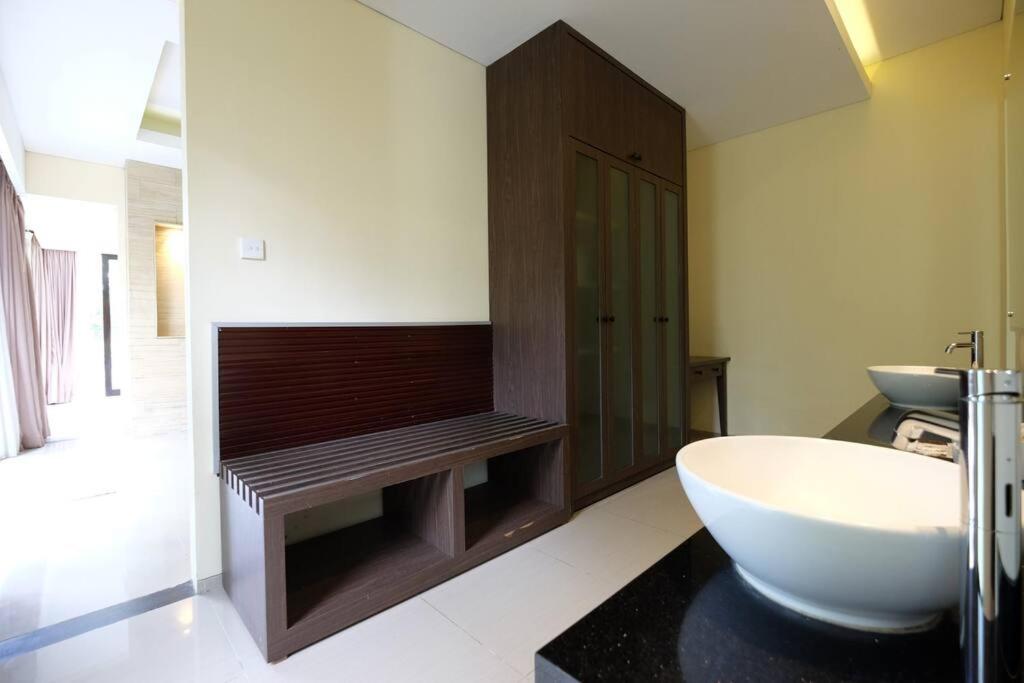 One-Bedroom Villa - Photo 43
