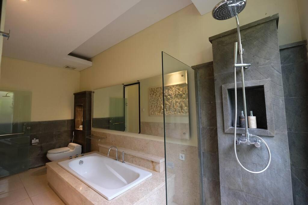 One-Bedroom Villa - Photo 10