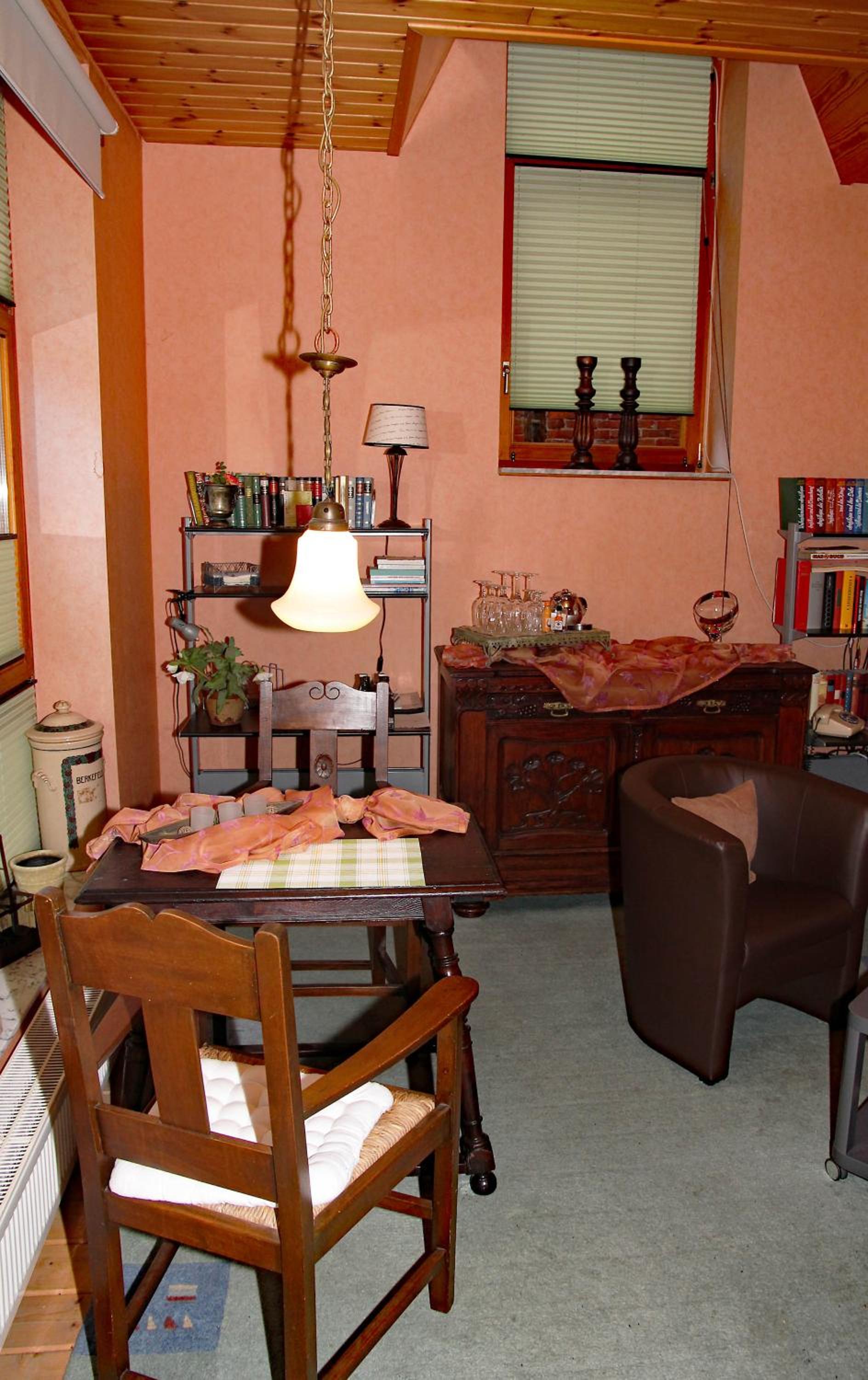 Two-Bedroom Deluxe Apartment with Garden View photo 2
