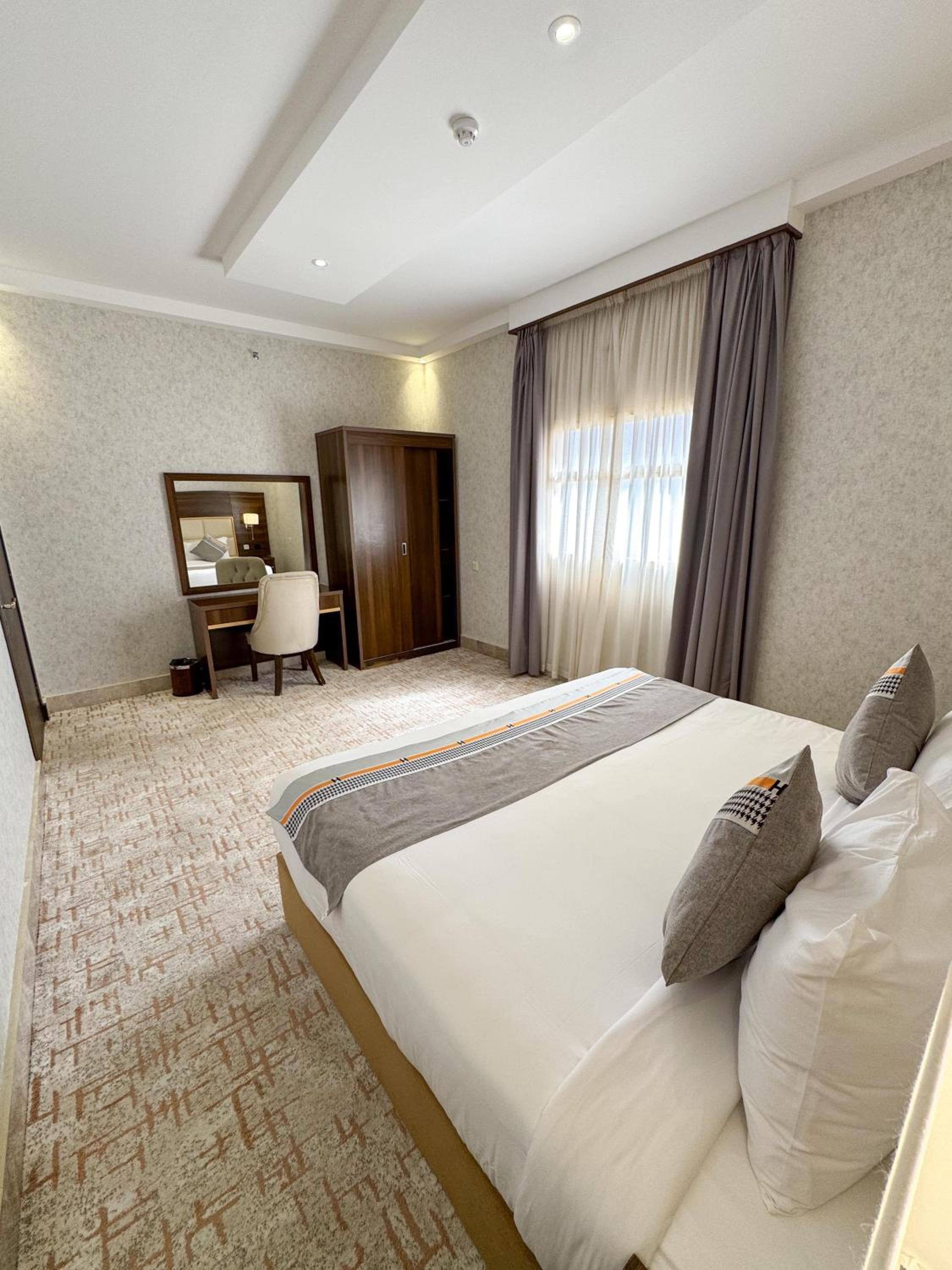 Executive Suite photo 3