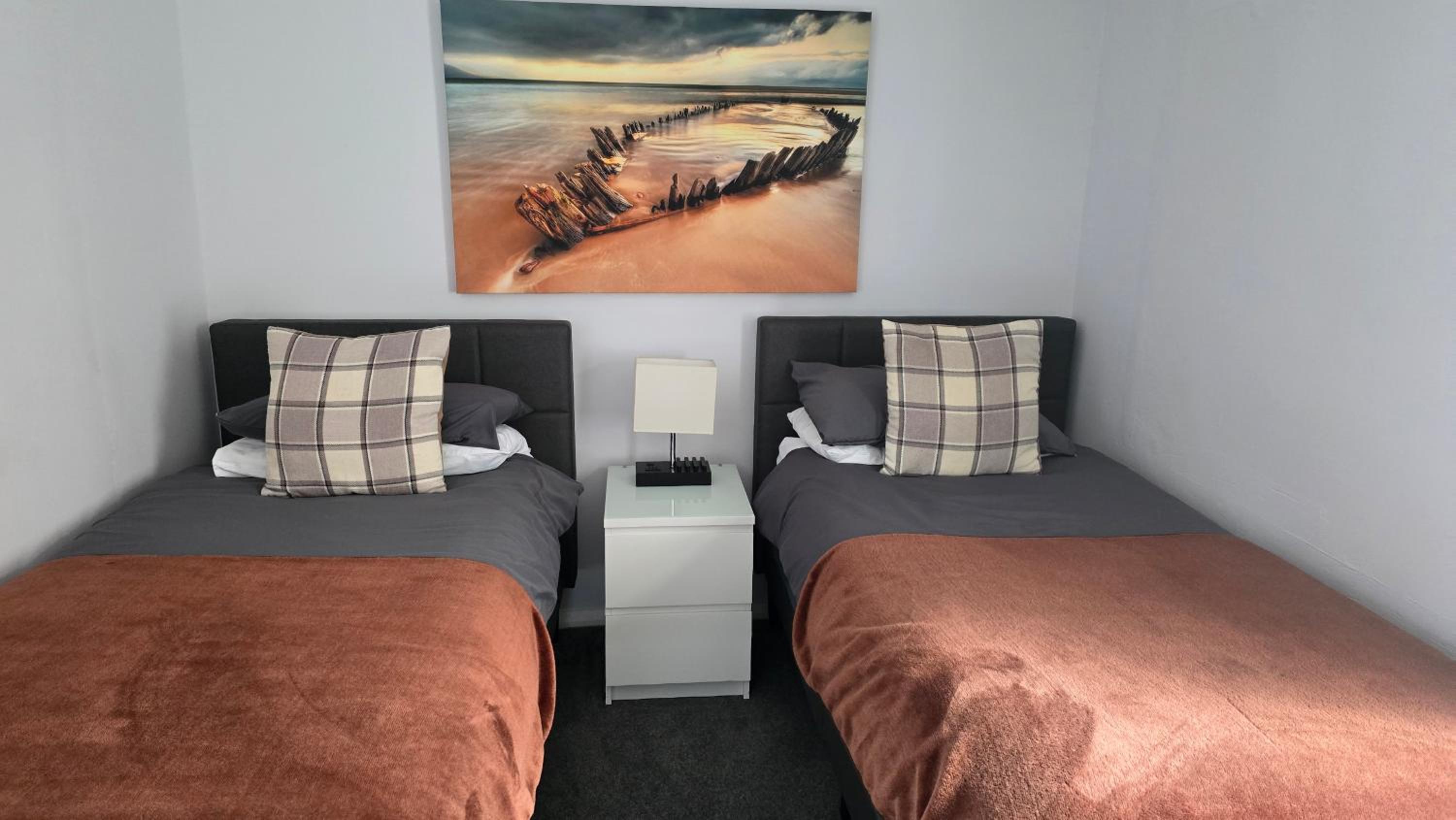 Twin Room with Shower