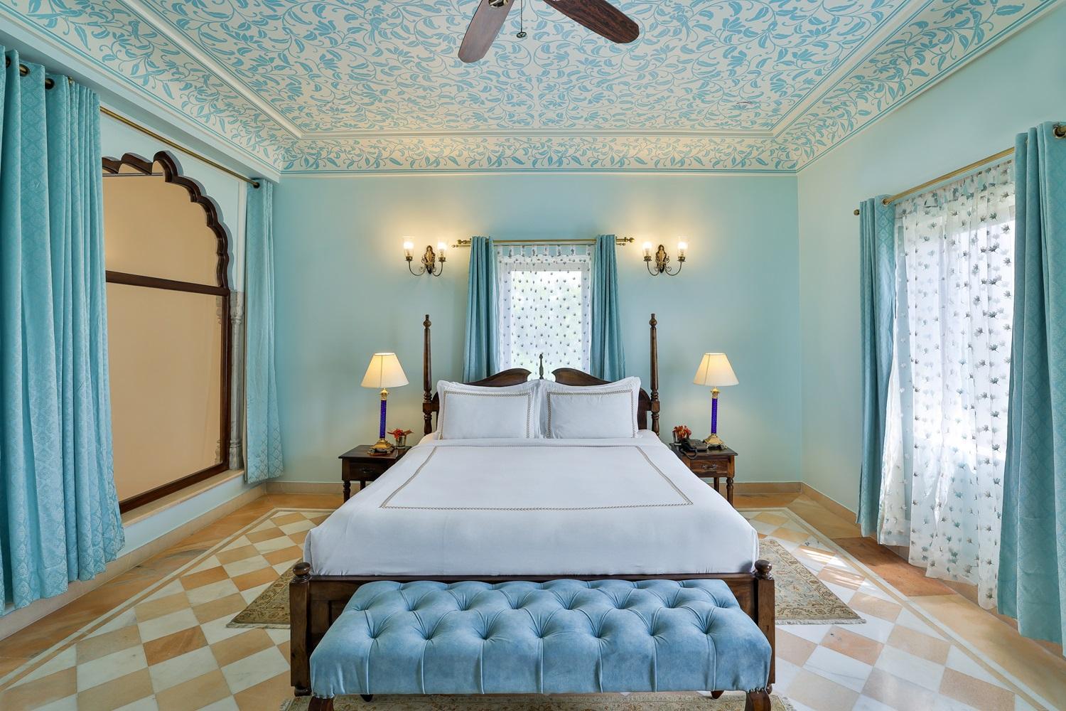Heritage Signature Suite: 15% off on F&B, 20% off on SPA and Laundry, Enjoy Happy Hours with 1+1 offer, Complimentary In-Room Refreshments, Fruit Basket,10 mins complimentary neck and shoulder message (Subject to availability) – Offer till 31st Aug’26