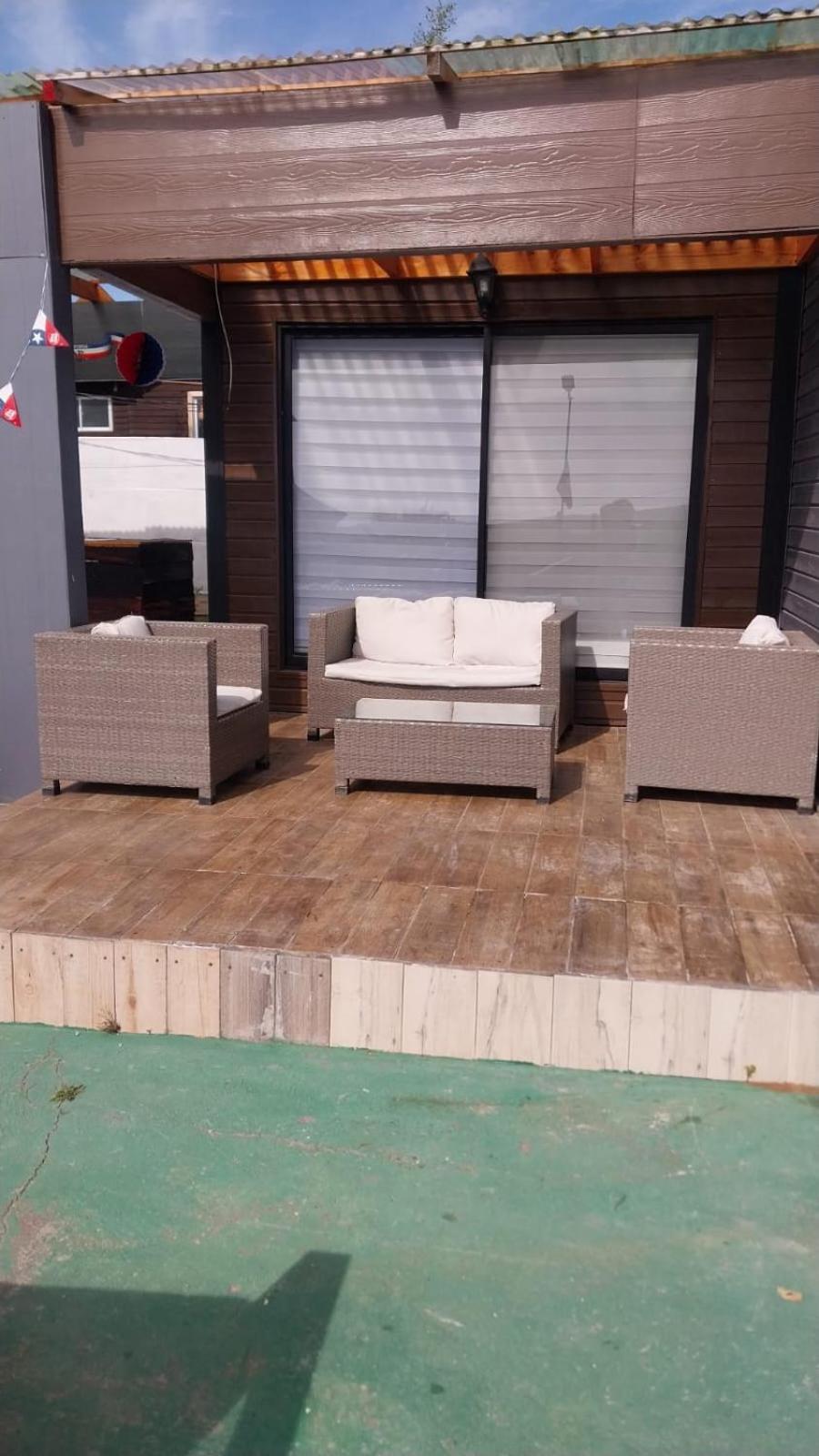 Three-Bedroom House photo 2